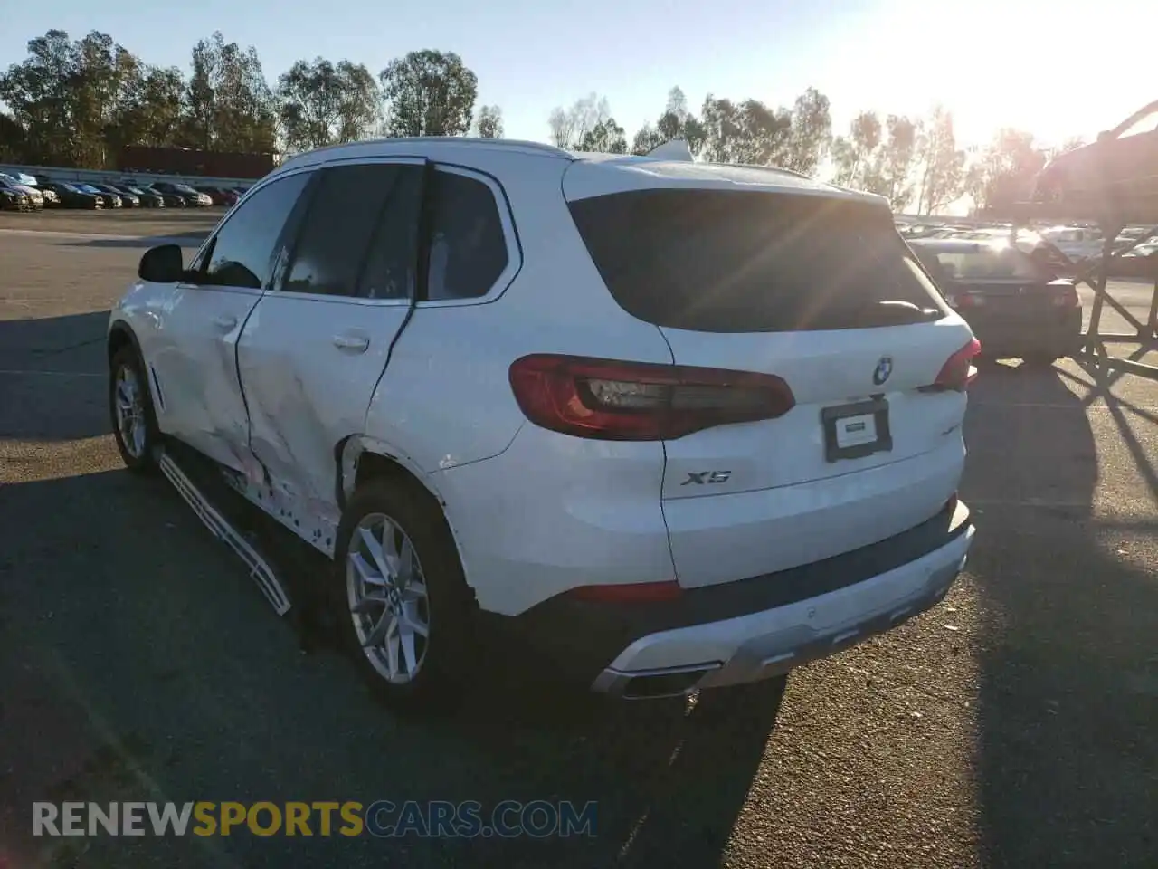 3 Photograph of a damaged car 5UXCR4C01L9C07553 BMW X5 2020
