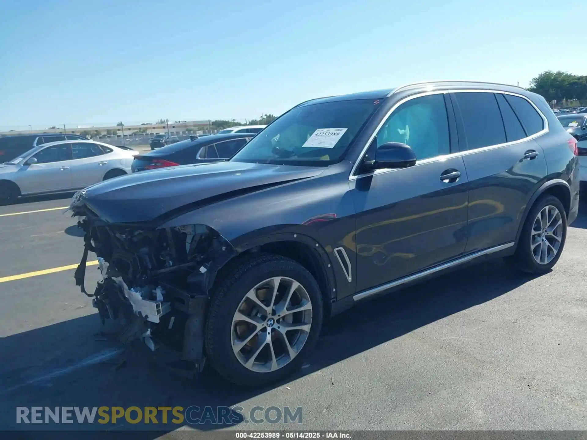 2 Photograph of a damaged car 5UXCR4C01LLW64122 BMW X5 2020