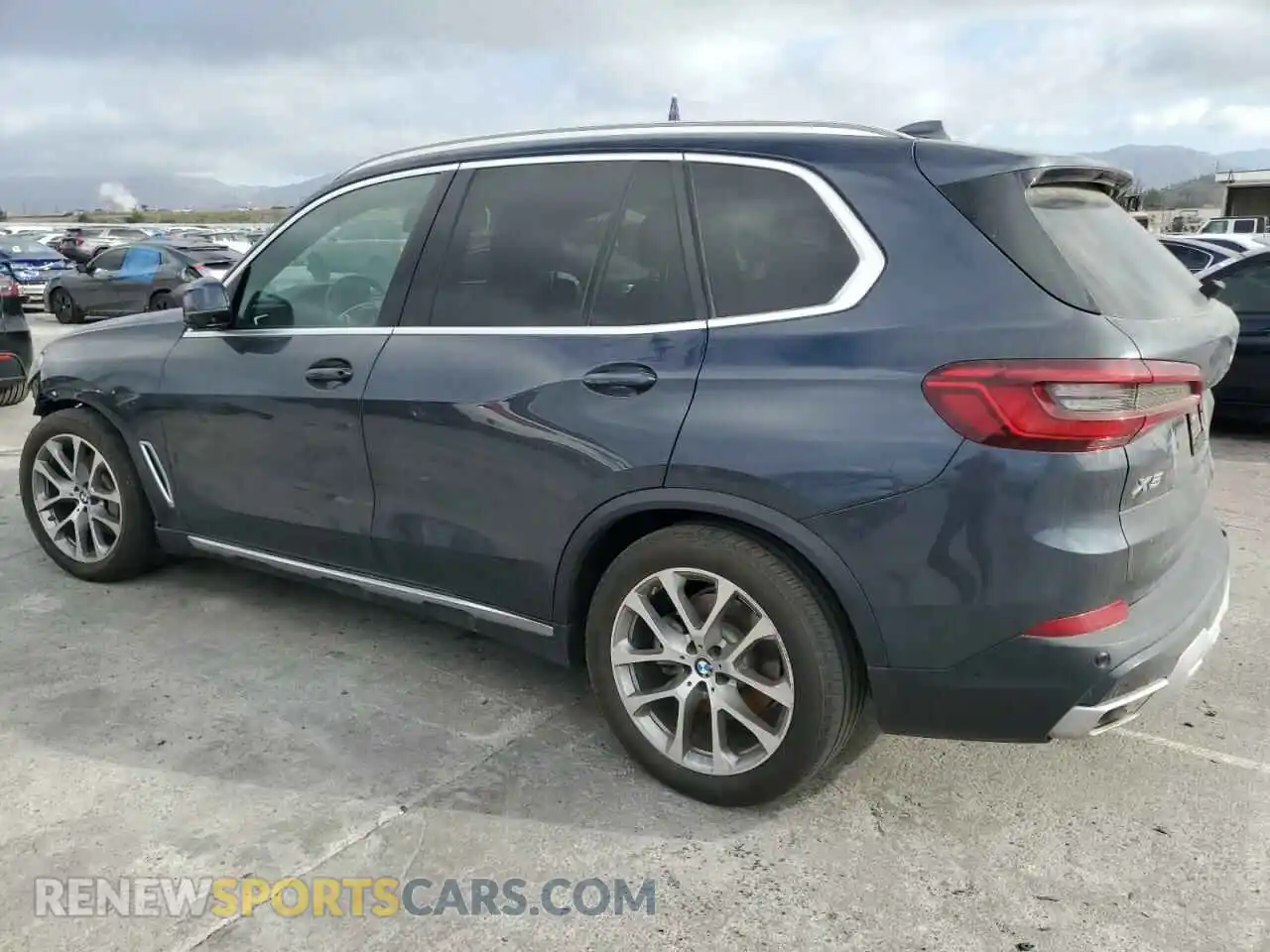 2 Photograph of a damaged car 5UXCR4C02L9B89483 BMW X5 2020