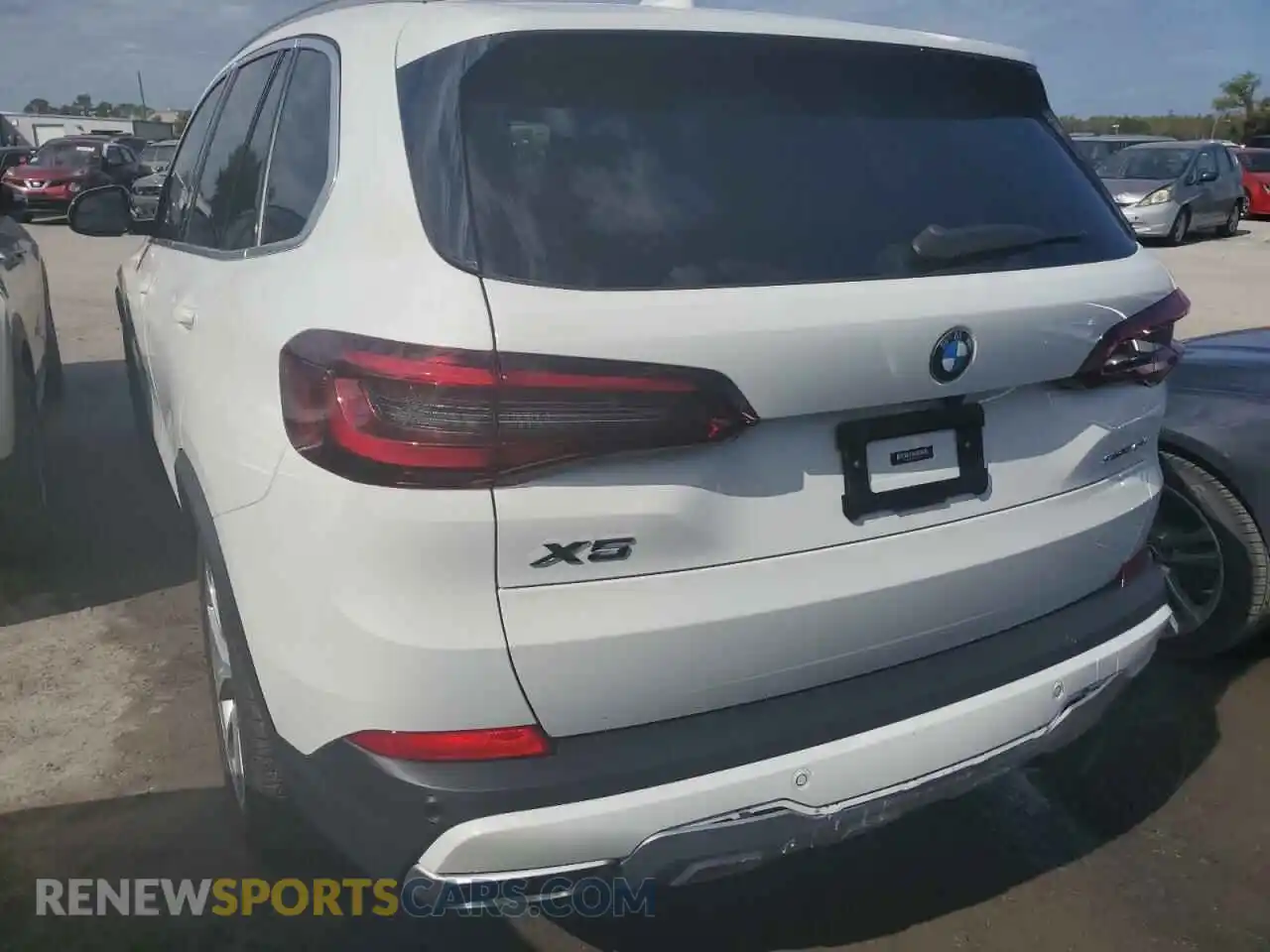 3 Photograph of a damaged car 5UXCR4C03L9C22166 BMW X5 2020