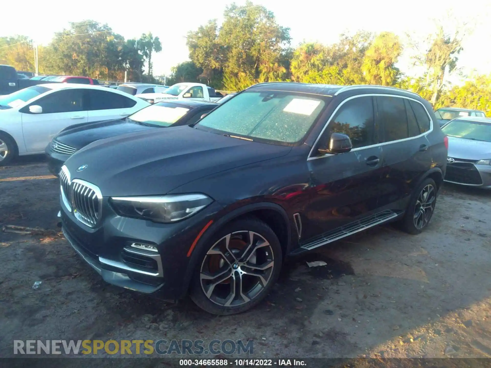 2 fotografías del automóvil dañado 5UXCR4C03LLE30812 BMW X5 2020