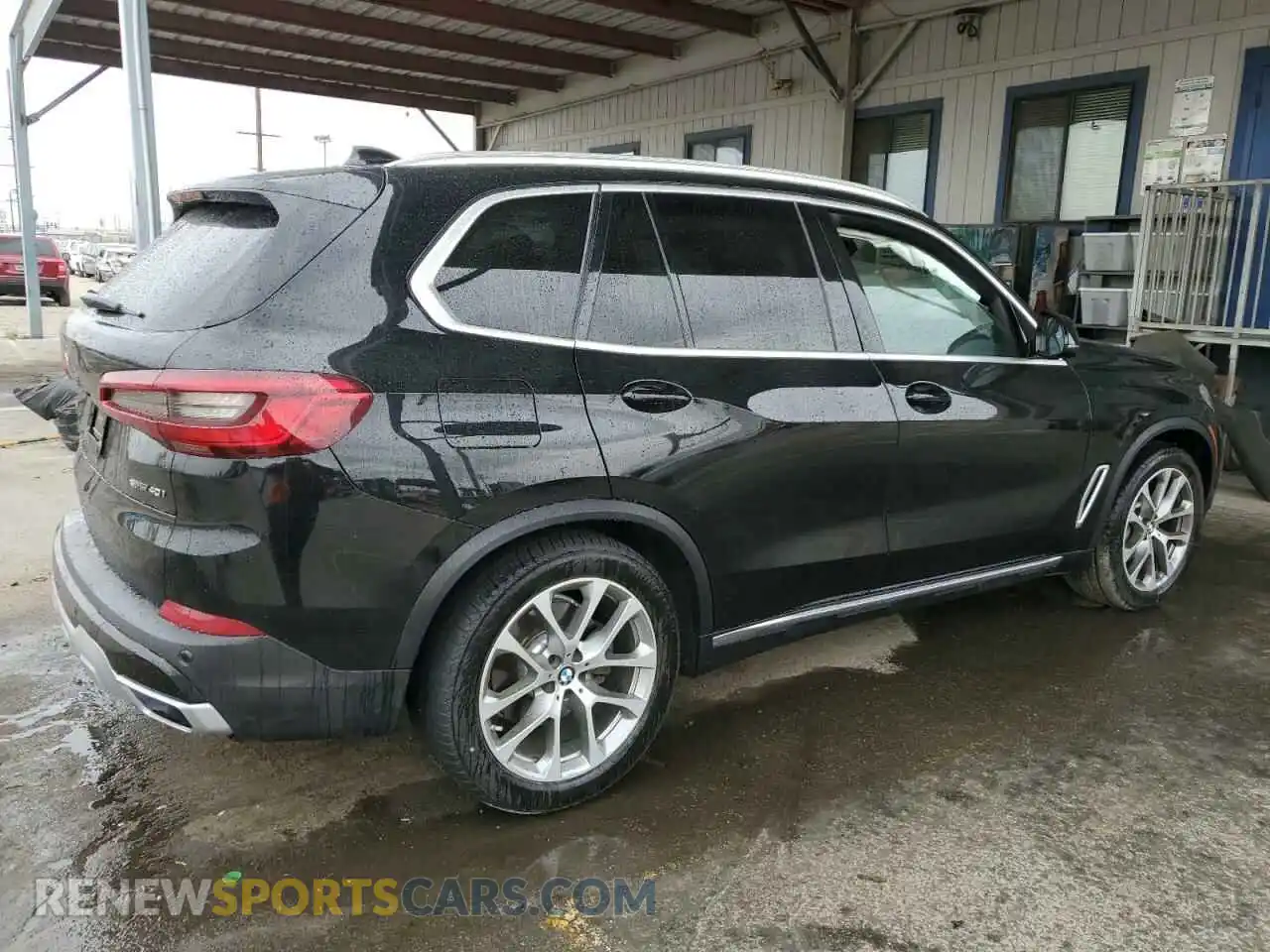 3 Photograph of a damaged car 5UXCR4C03LLE31121 BMW X5 2020