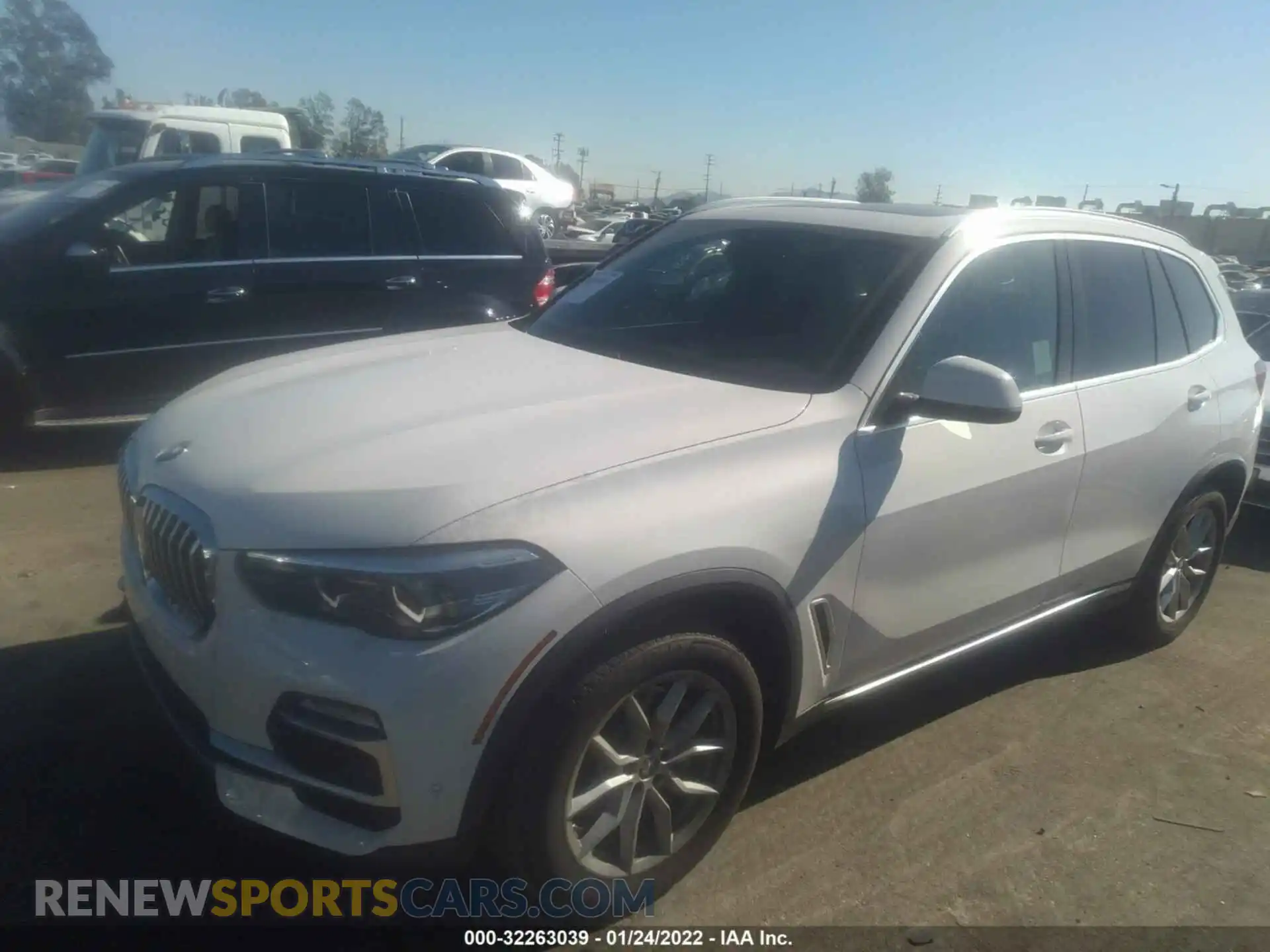 2 Фотография поврежденного автомобиля 5UXCR4C04L9C94378 BMW X5 2020