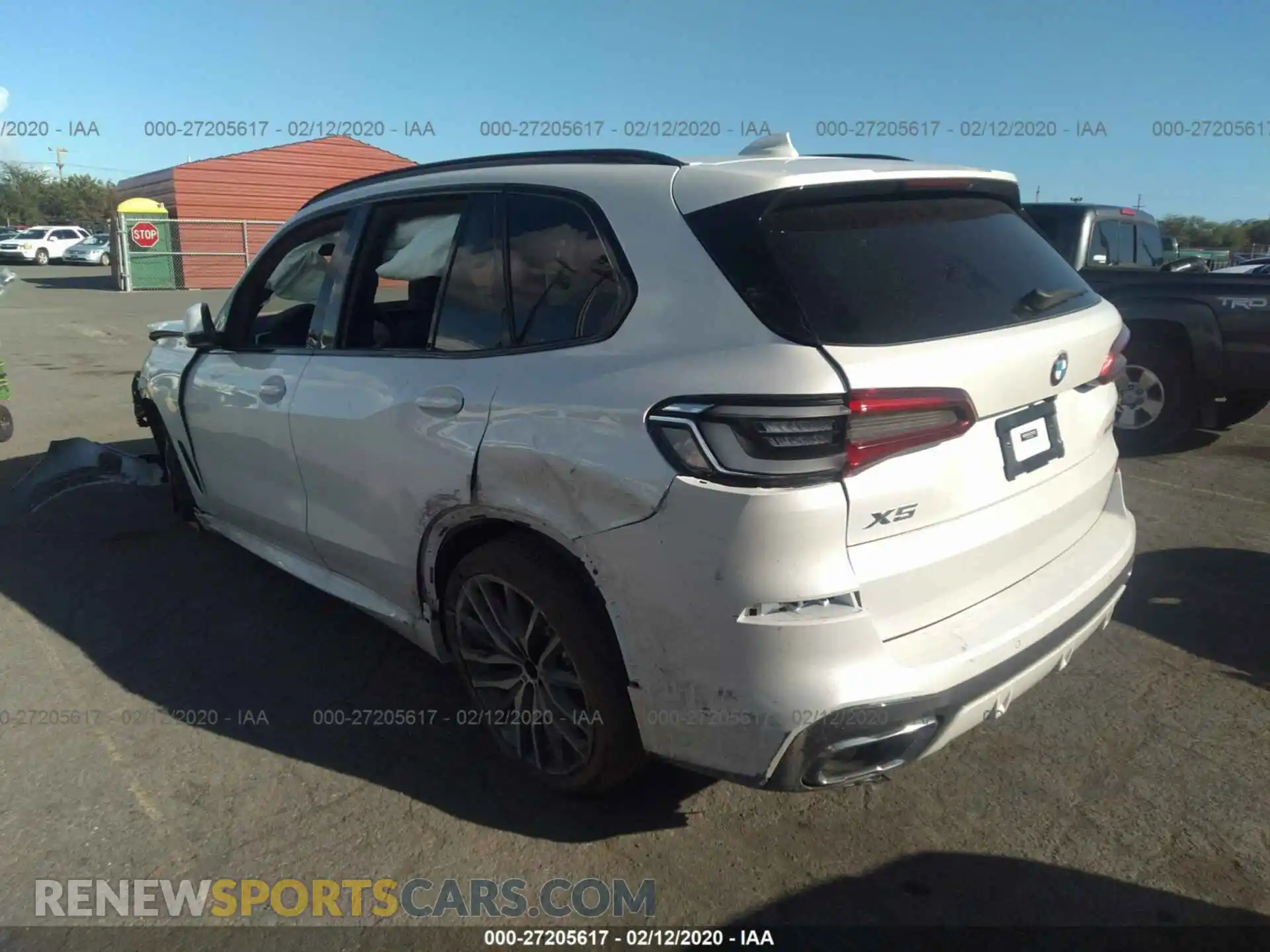 3 Photograph of a damaged car 5UXCR4C04LLW63630 BMW X5 2020