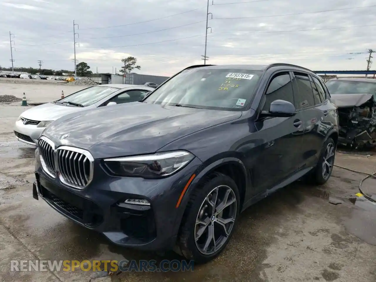 1 Photograph of a damaged car 5UXCR4C05L9D34452 BMW X5 2020