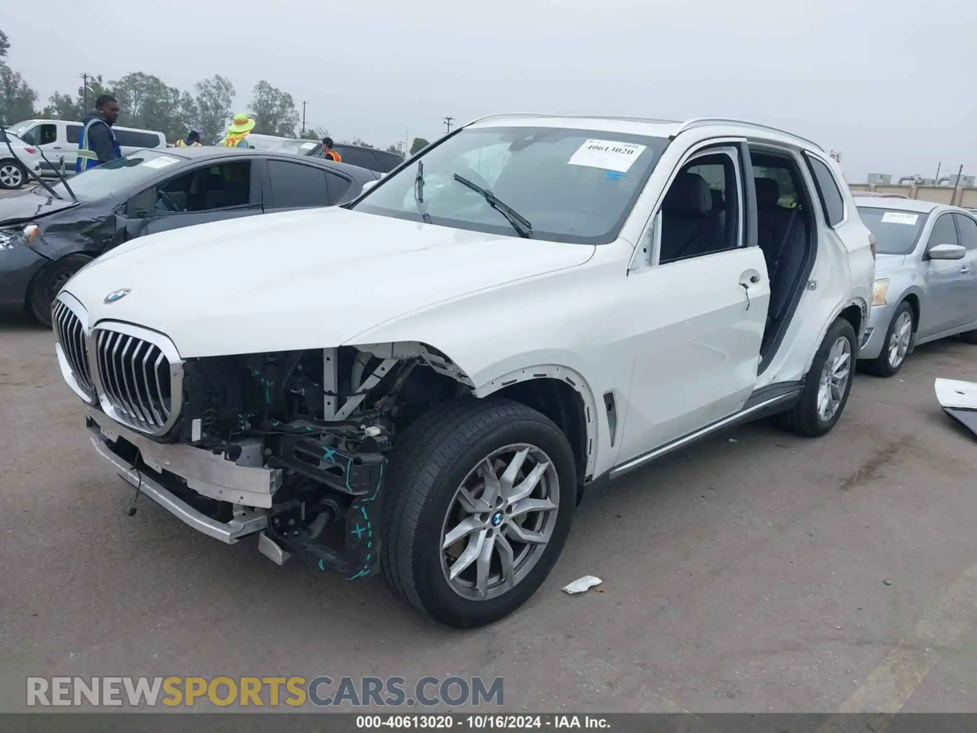 2 Photograph of a damaged car 5UXCR4C06L9C25109 BMW X5 2020