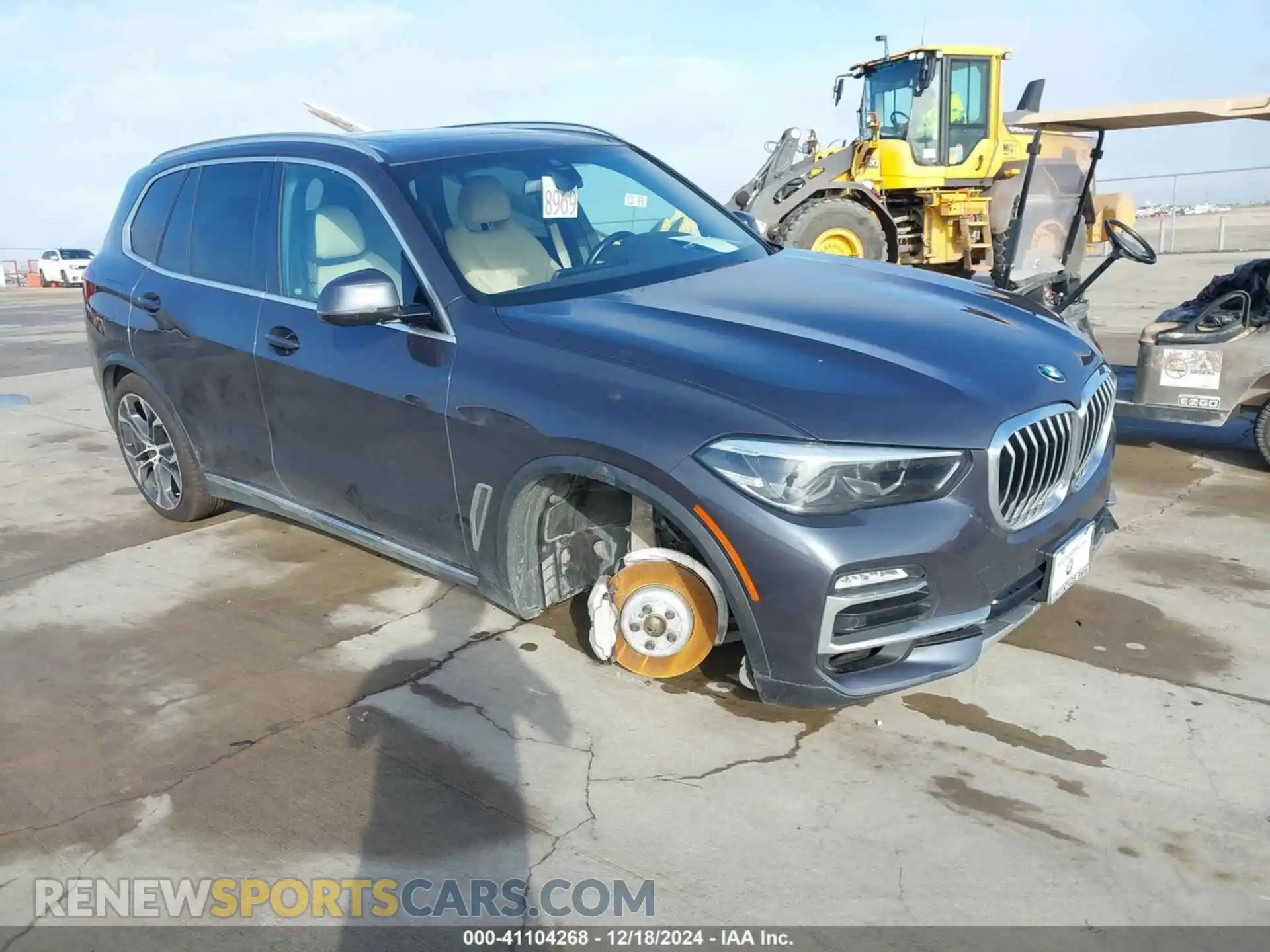1 Photograph of a damaged car 5UXCR4C07L9C69118 BMW X5 2020