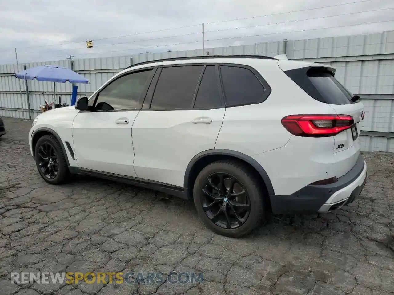 2 Photograph of a damaged car 5UXCR4C07LLT19144 BMW X5 2020