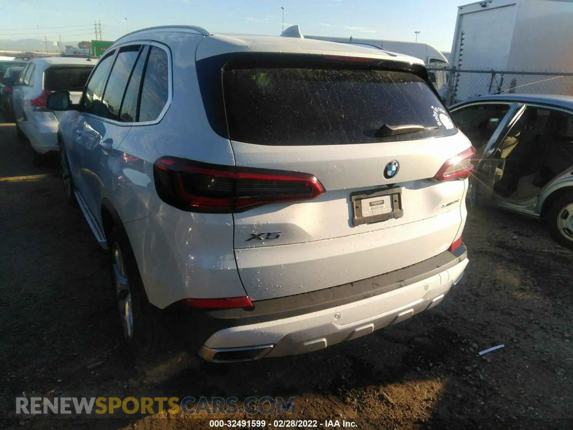 3 Photograph of a damaged car 5UXCR4C07LLW63508 BMW X5 2020