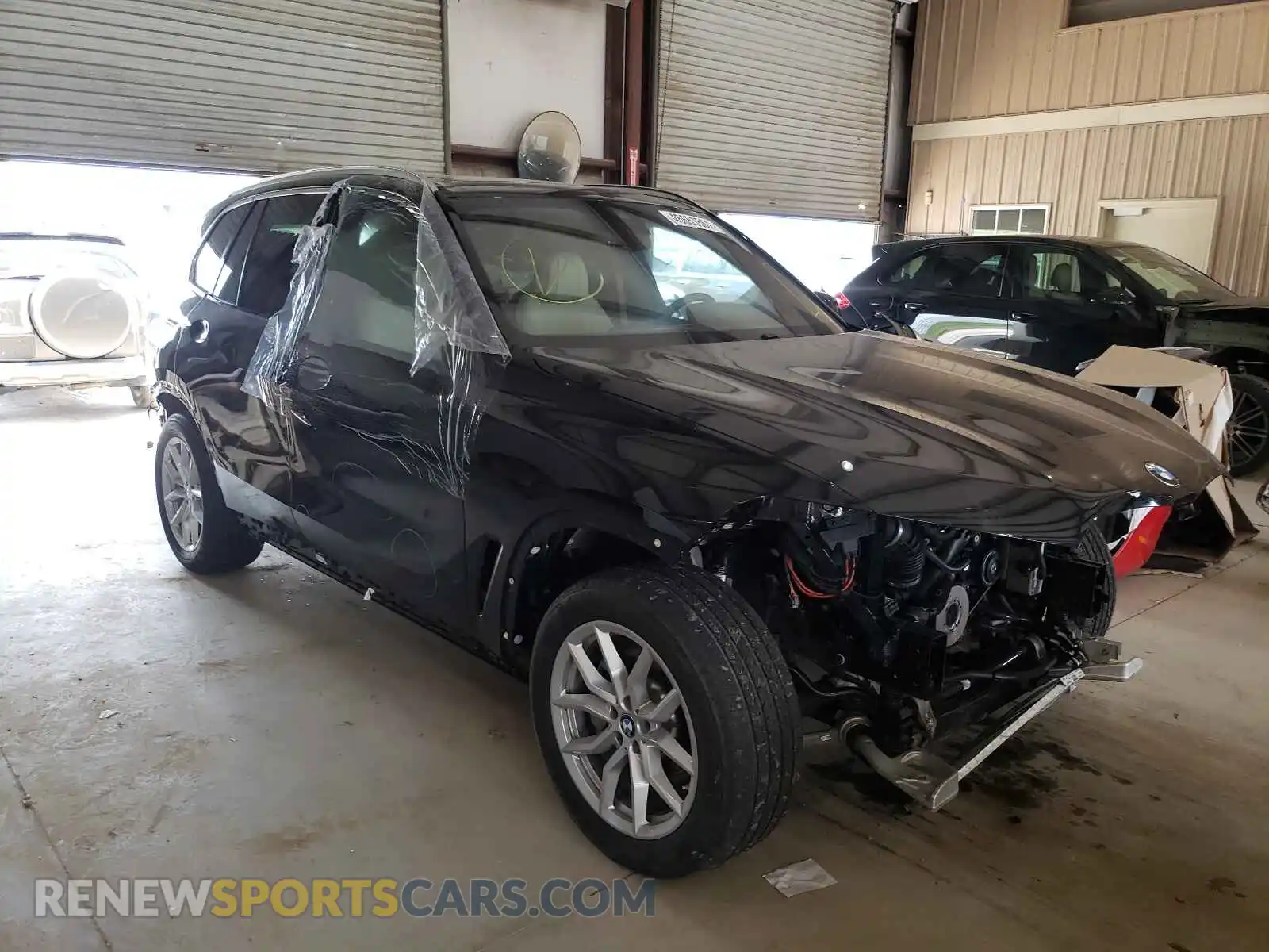1 Photograph of a damaged car 5UXCR4C07LLW63704 BMW X5 2020
