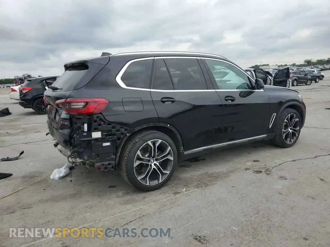 3 Photograph of a damaged car 5UXCR4C08L9B21821 BMW X5 2020