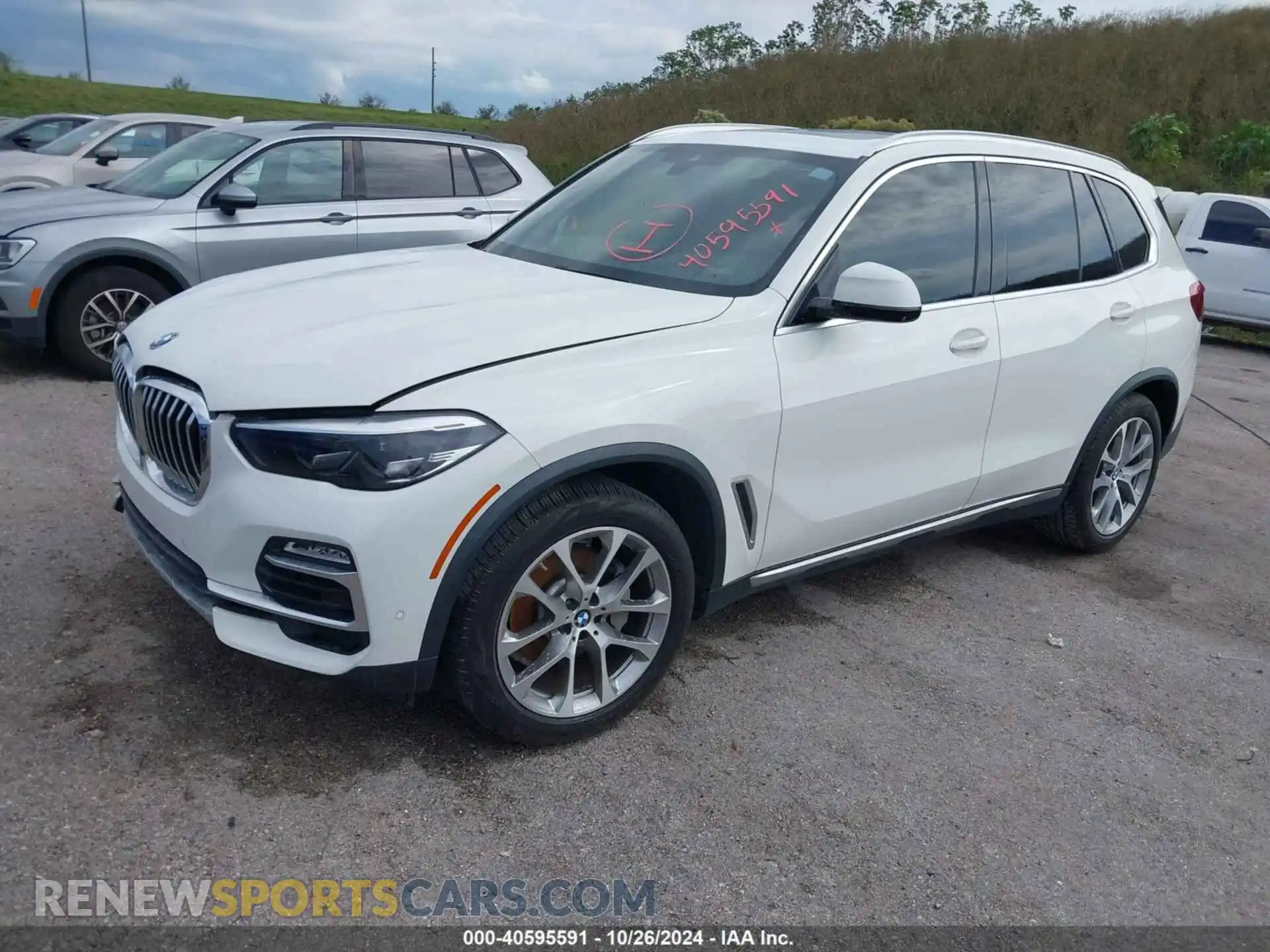 2 Photograph of a damaged car 5UXCR4C08L9C11793 BMW X5 2020