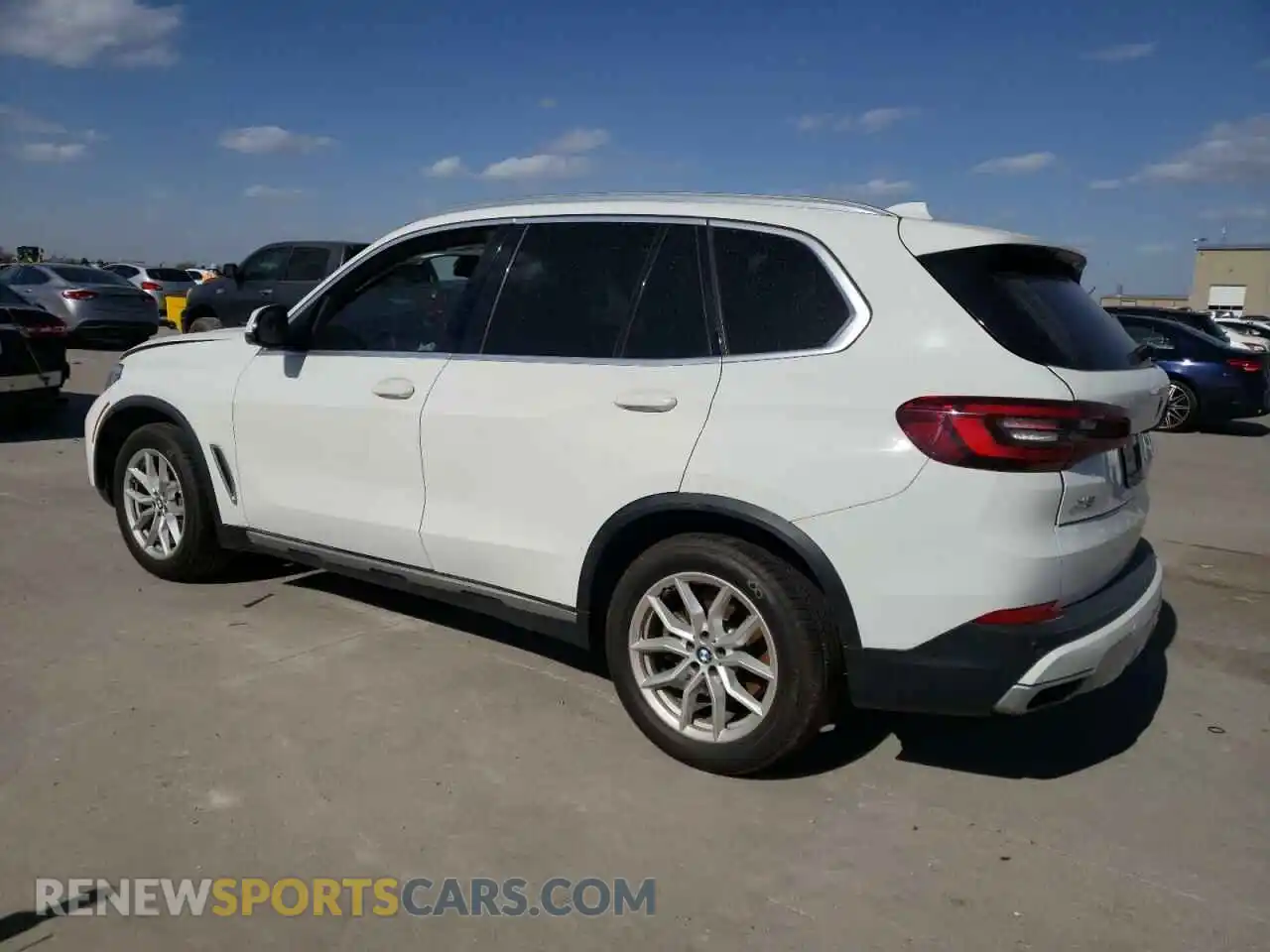 2 Photograph of a damaged car 5UXCR4C08L9D70653 BMW X5 2020