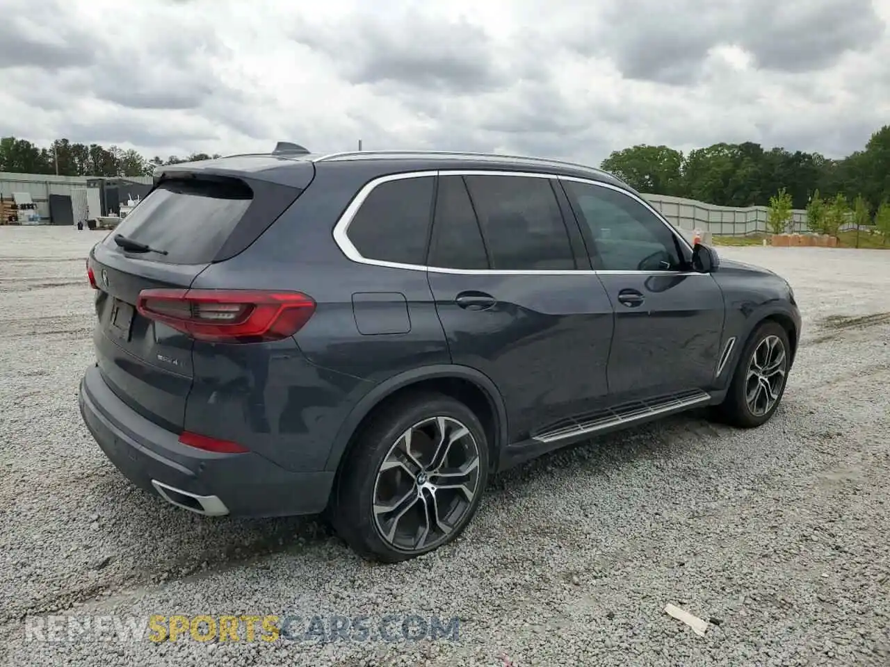 3 Photograph of a damaged car 5UXCR4C09L9B23285 BMW X5 2020