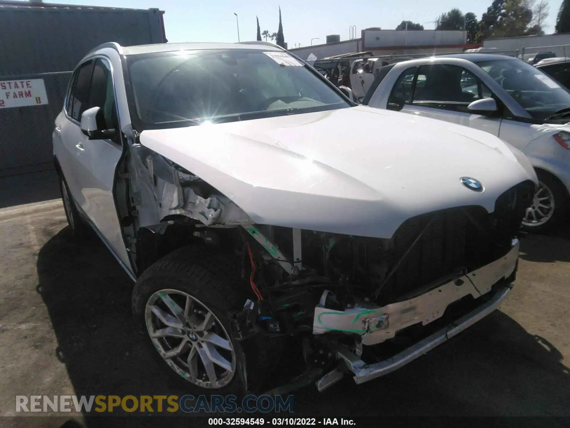 1 Photograph of a damaged car 5UXCR4C09L9B36246 BMW X5 2020