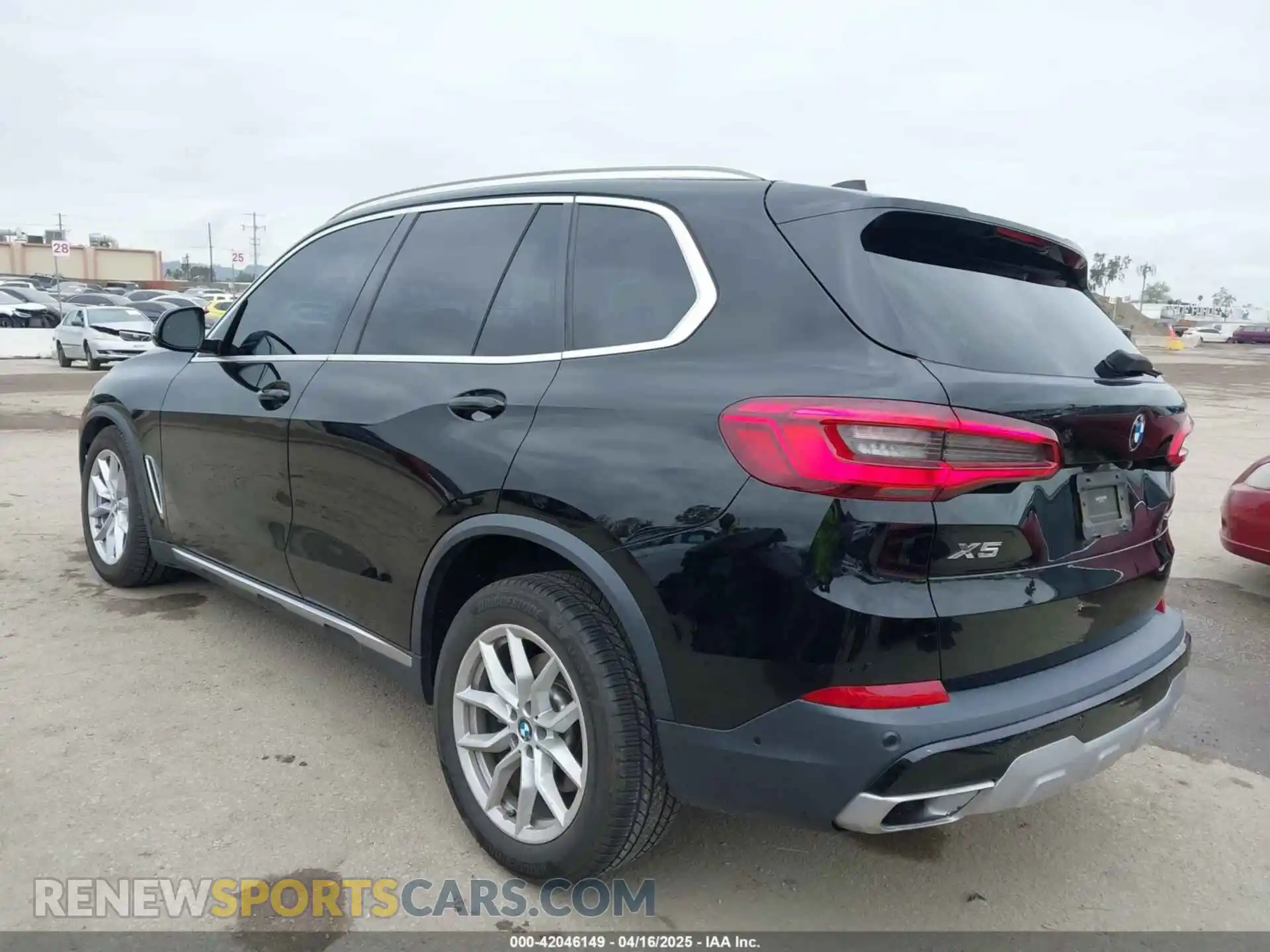 3 Photograph of a damaged car 5UXCR4C09L9C03315 BMW X5 2020