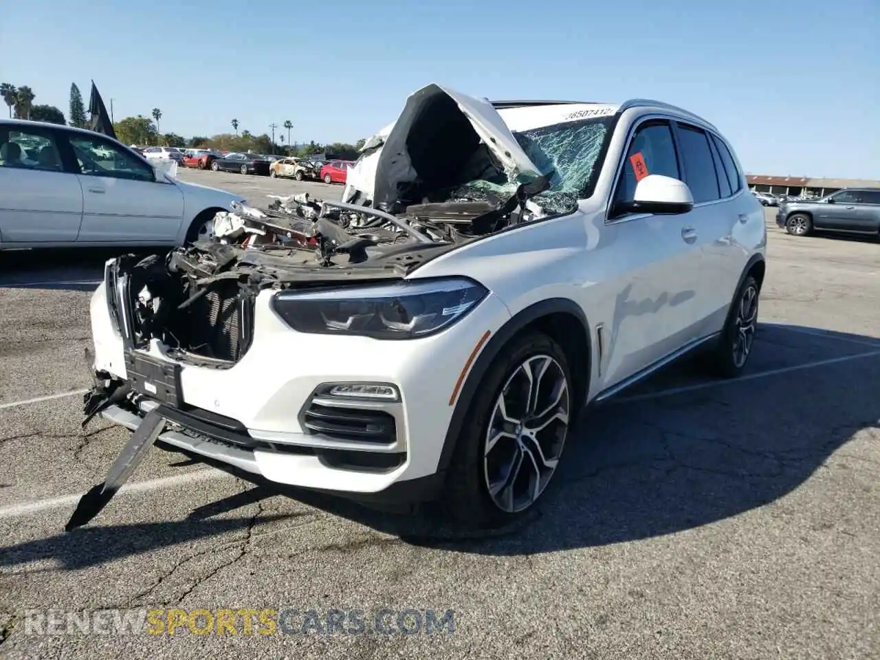 2 Фотография поврежденного автомобиля 5UXCR4C09LLT18450 BMW X5 2020