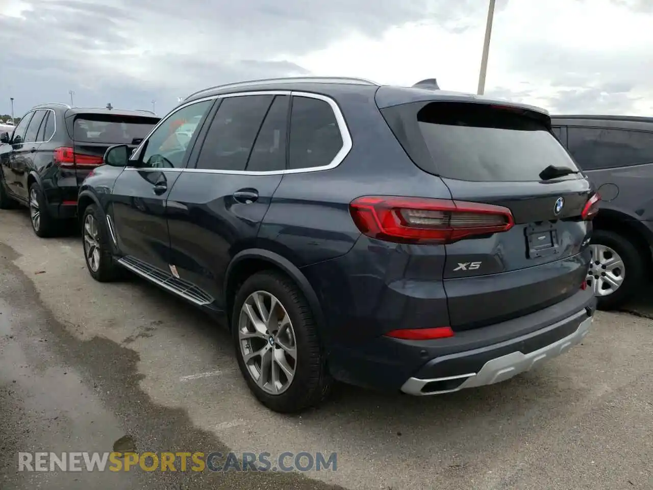 3 Photograph of a damaged car 5UXCR6C00L9B13594 BMW X5 2020