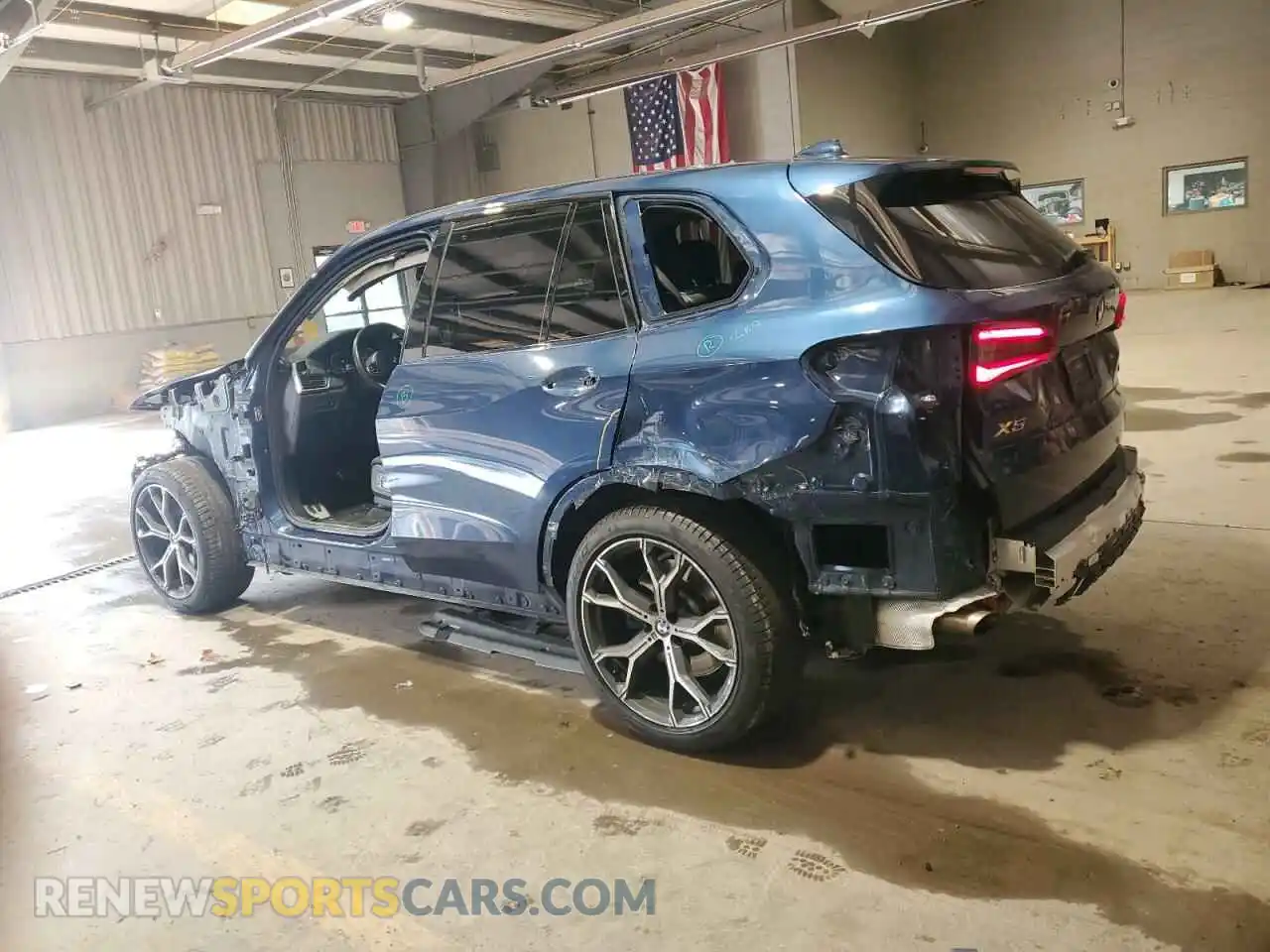2 Photograph of a damaged car 5UXCR6C00L9B63234 BMW X5 2020