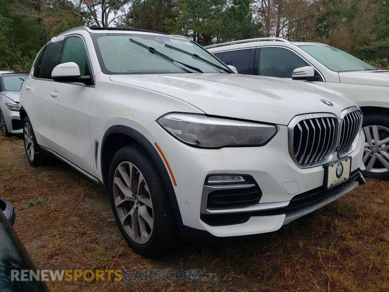 1 Photograph of a damaged car 5UXCR6C00L9D48206 BMW X5 2020