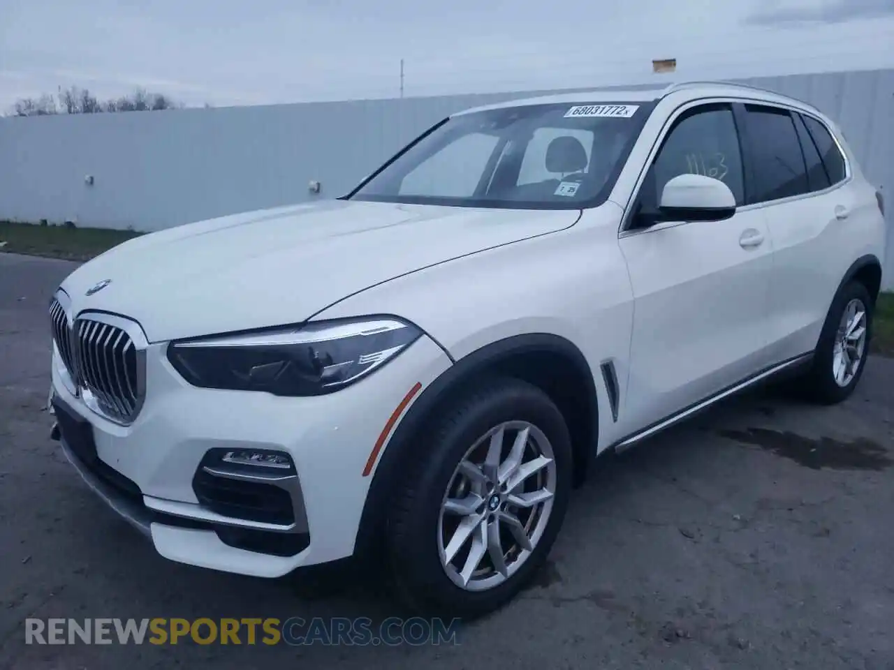 1 Photograph of a damaged car 5UXCR6C00L9D55611 BMW X5 2020