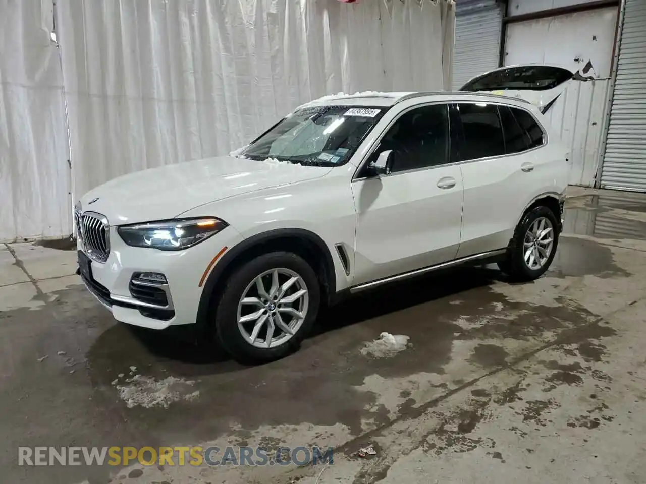 1 Photograph of a damaged car 5UXCR6C02LLL66061 BMW X5 2020