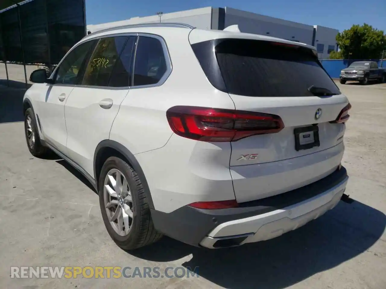 3 Photograph of a damaged car 5UXCR6C03L9C30053 BMW X5 2020
