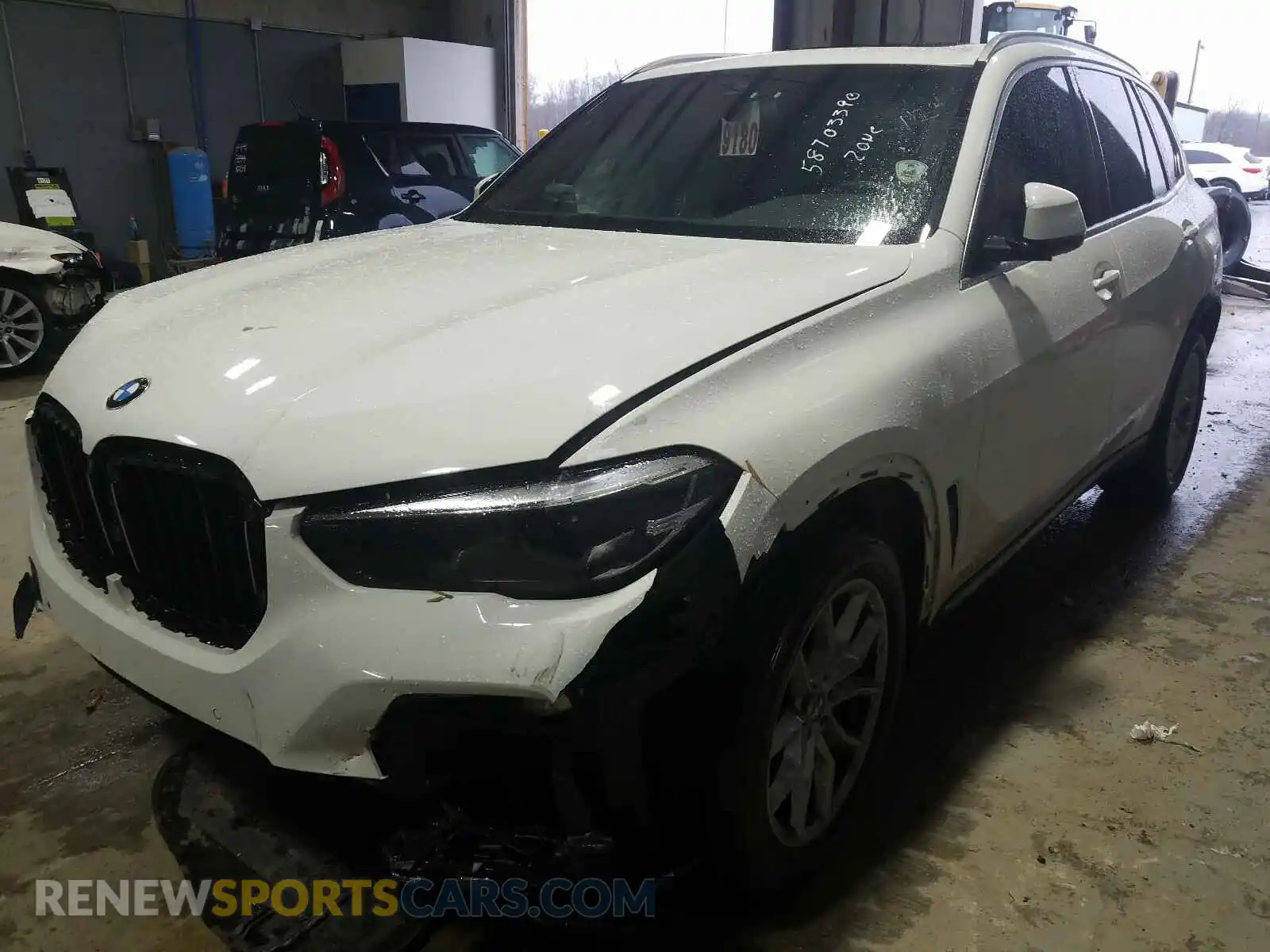 2 Photograph of a damaged car 5UXCR6C03L9C35169 BMW X5 2020