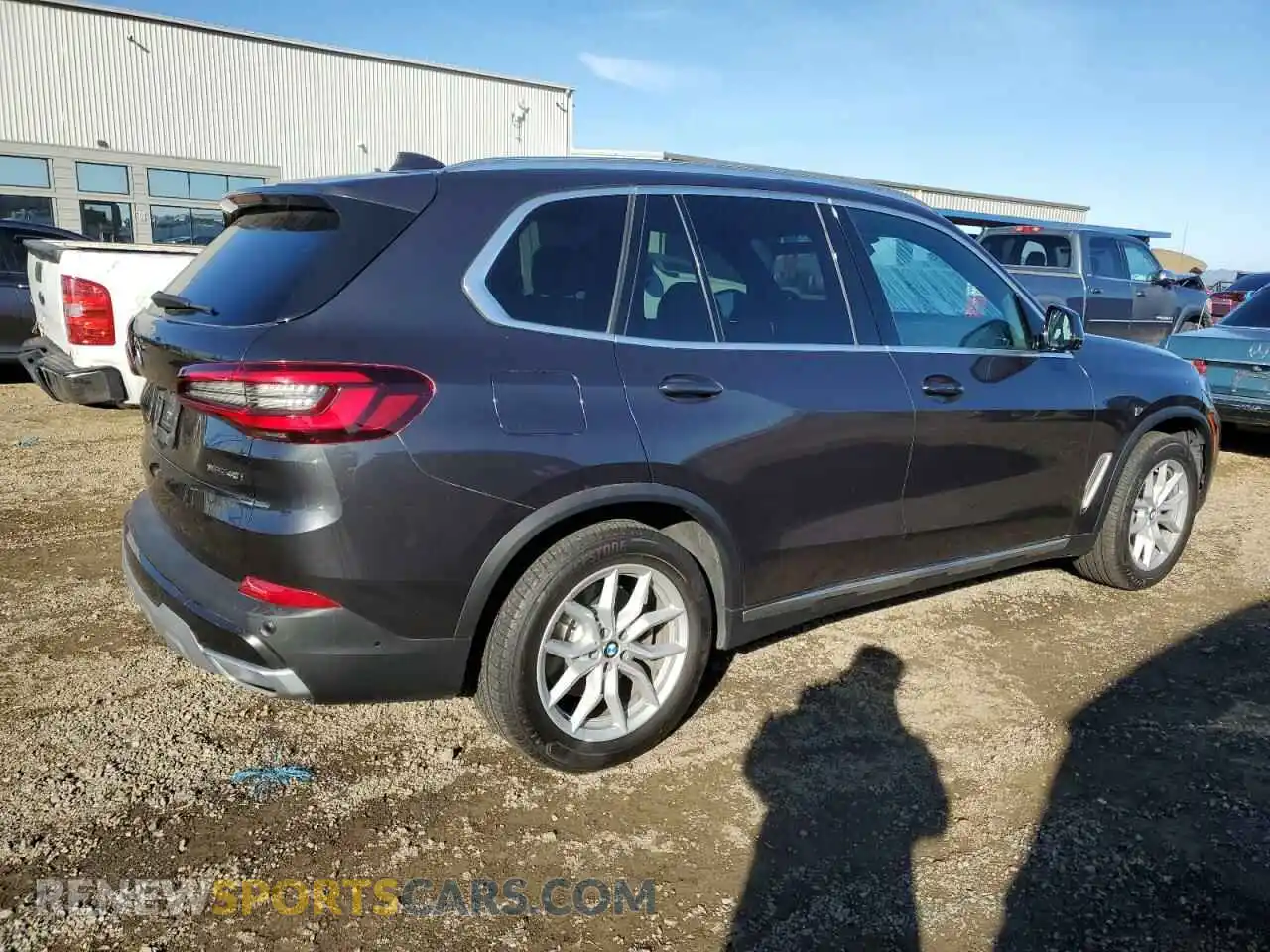 3 Photograph of a damaged car 5UXCR6C03L9C92181 BMW X5 2020