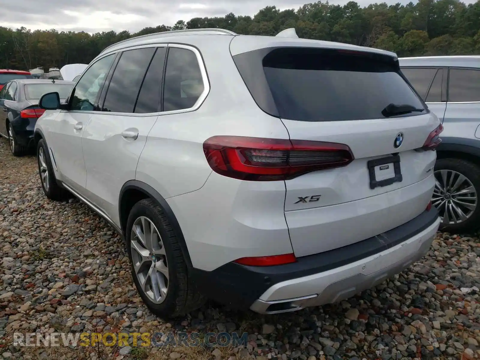 3 Photograph of a damaged car 5UXCR6C04L9D00109 BMW X5 2020
