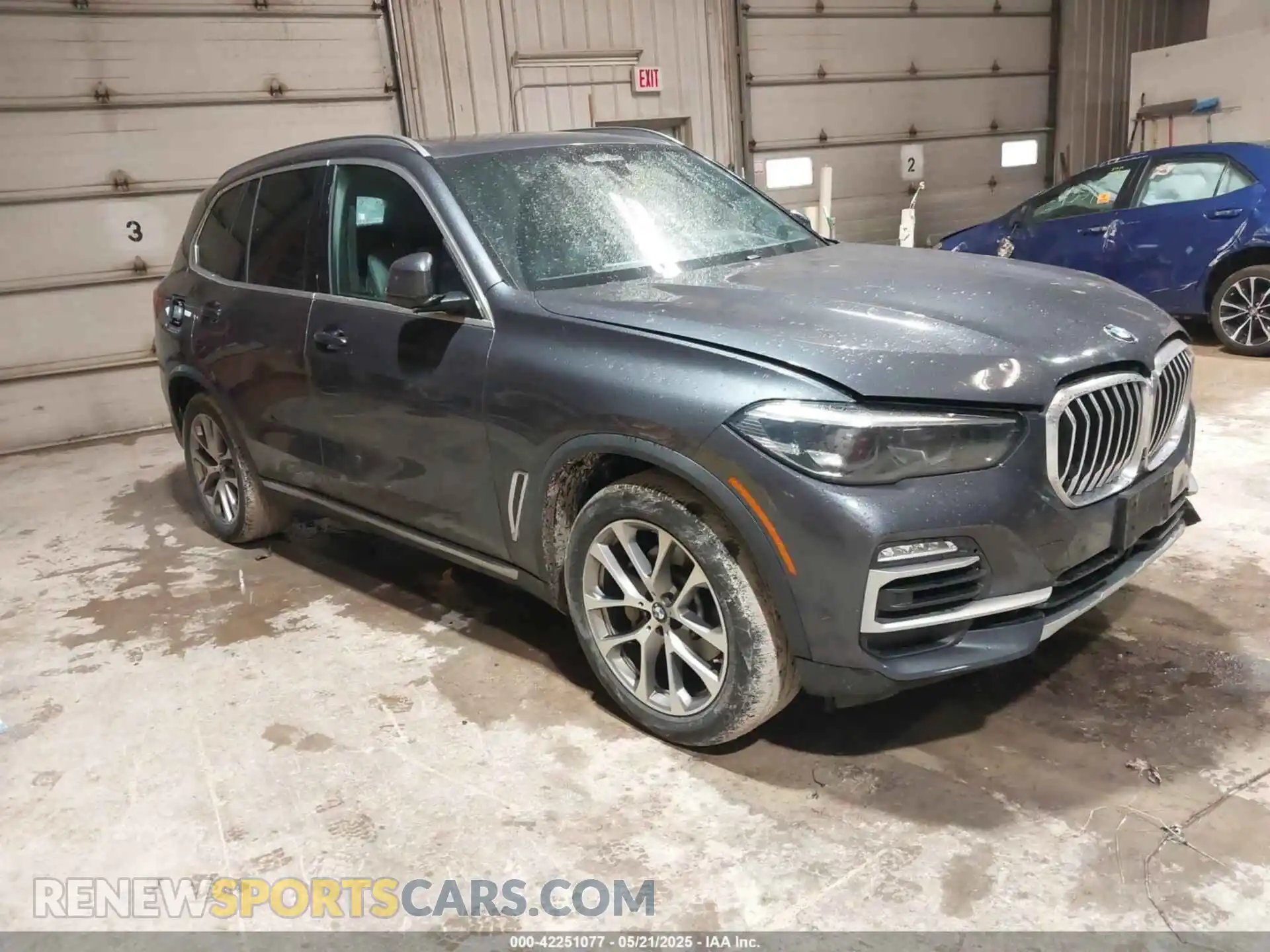 1 Photograph of a damaged car 5UXCR6C05L9B87142 BMW X5 2020