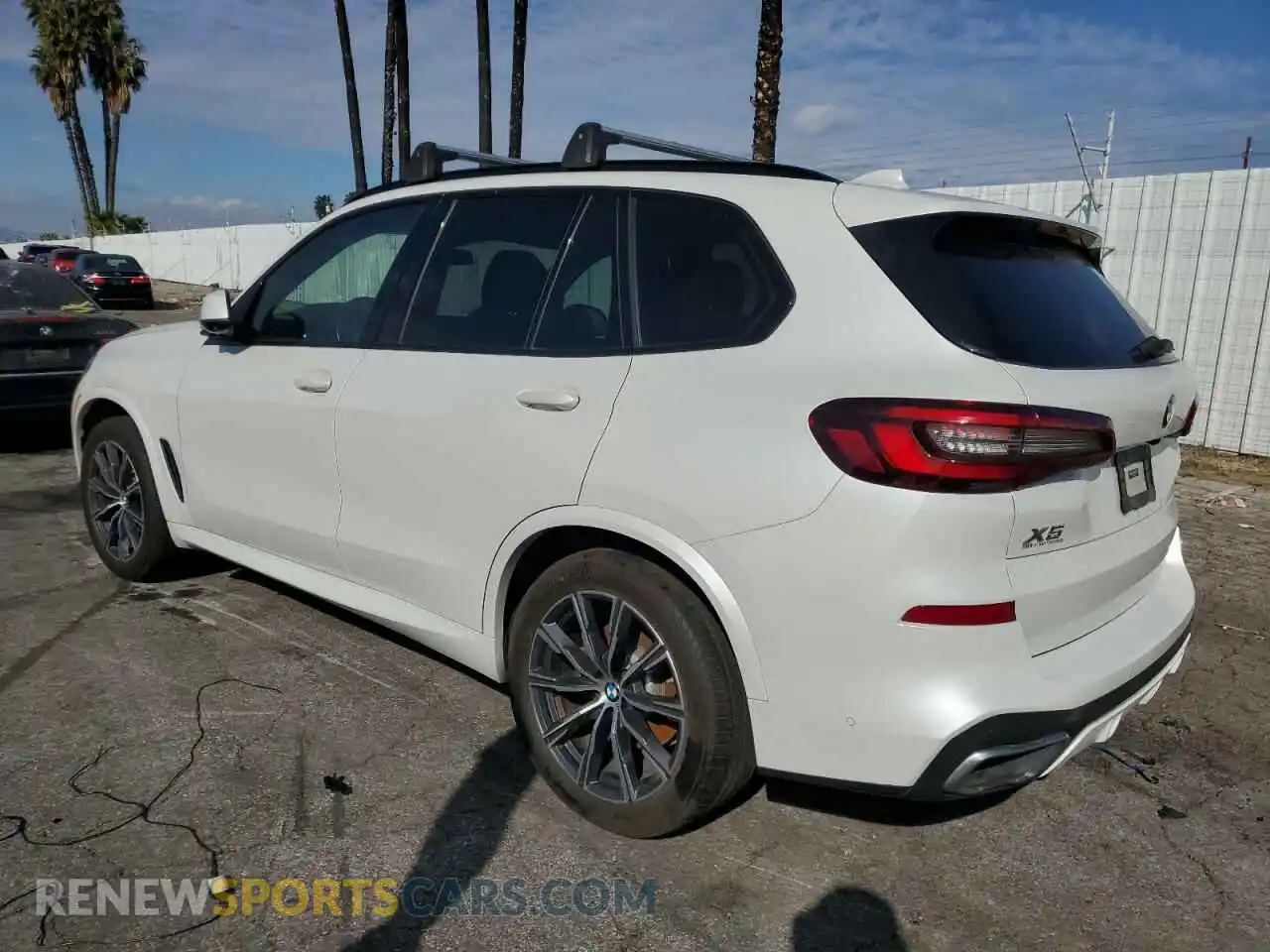 2 Photograph of a damaged car 5UXCR6C05L9C83997 BMW X5 2020