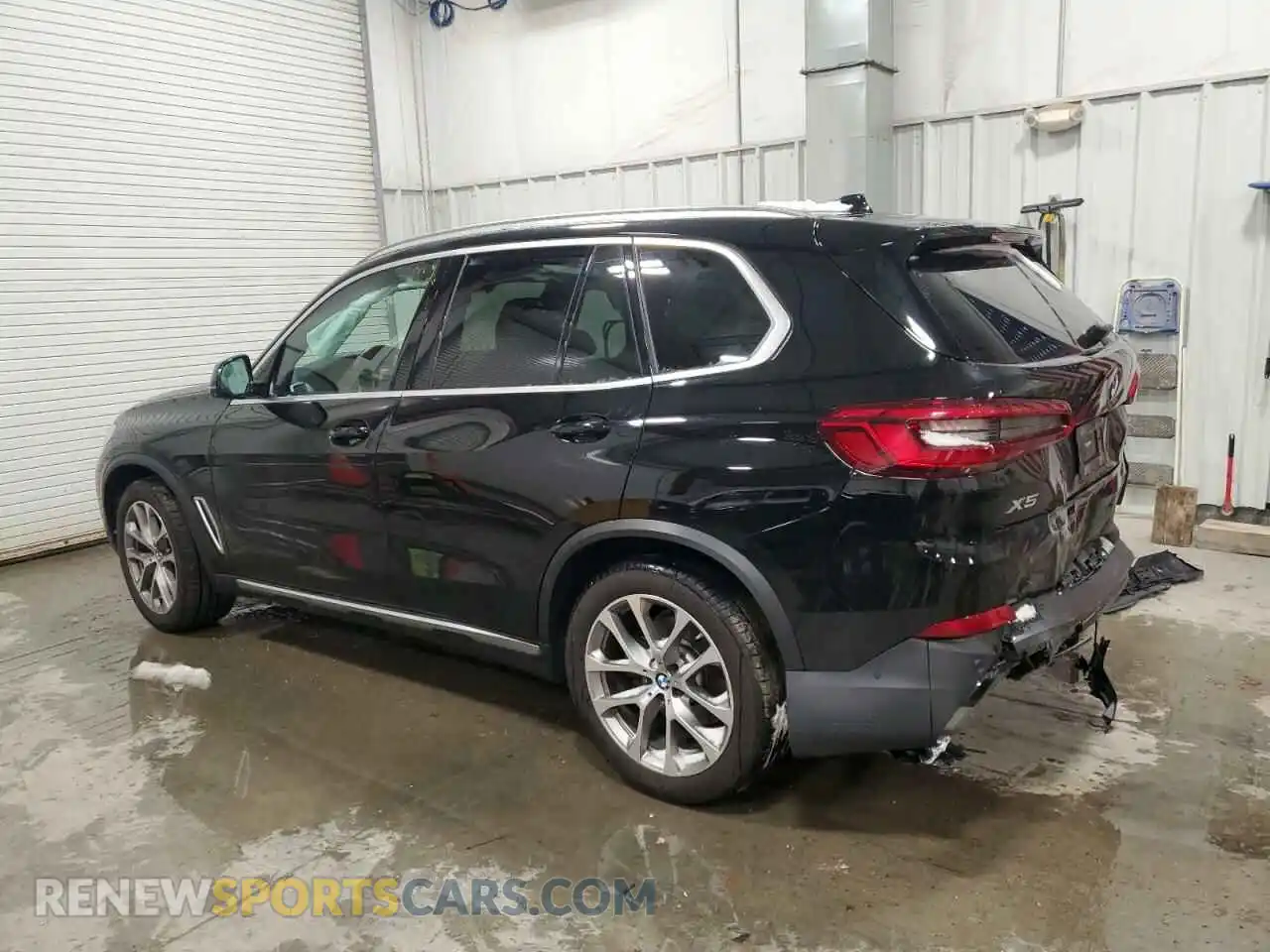 2 Photograph of a damaged car 5UXCR6C06L9B86484 BMW X5 2020