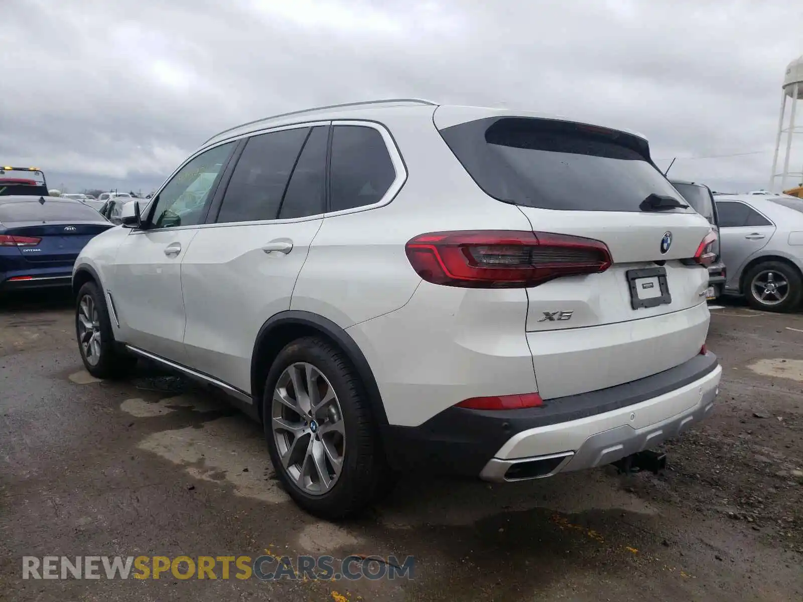 3 Photograph of a damaged car 5UXCR6C07L9B05430 BMW X5 2020