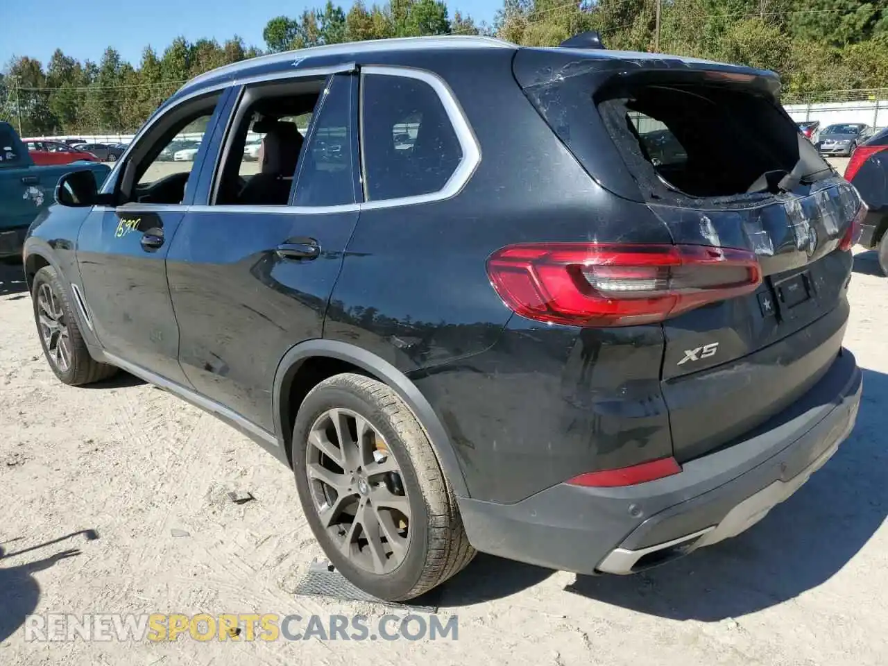 3 Photograph of a damaged car 5UXCR6C07L9B86400 BMW X5 2020