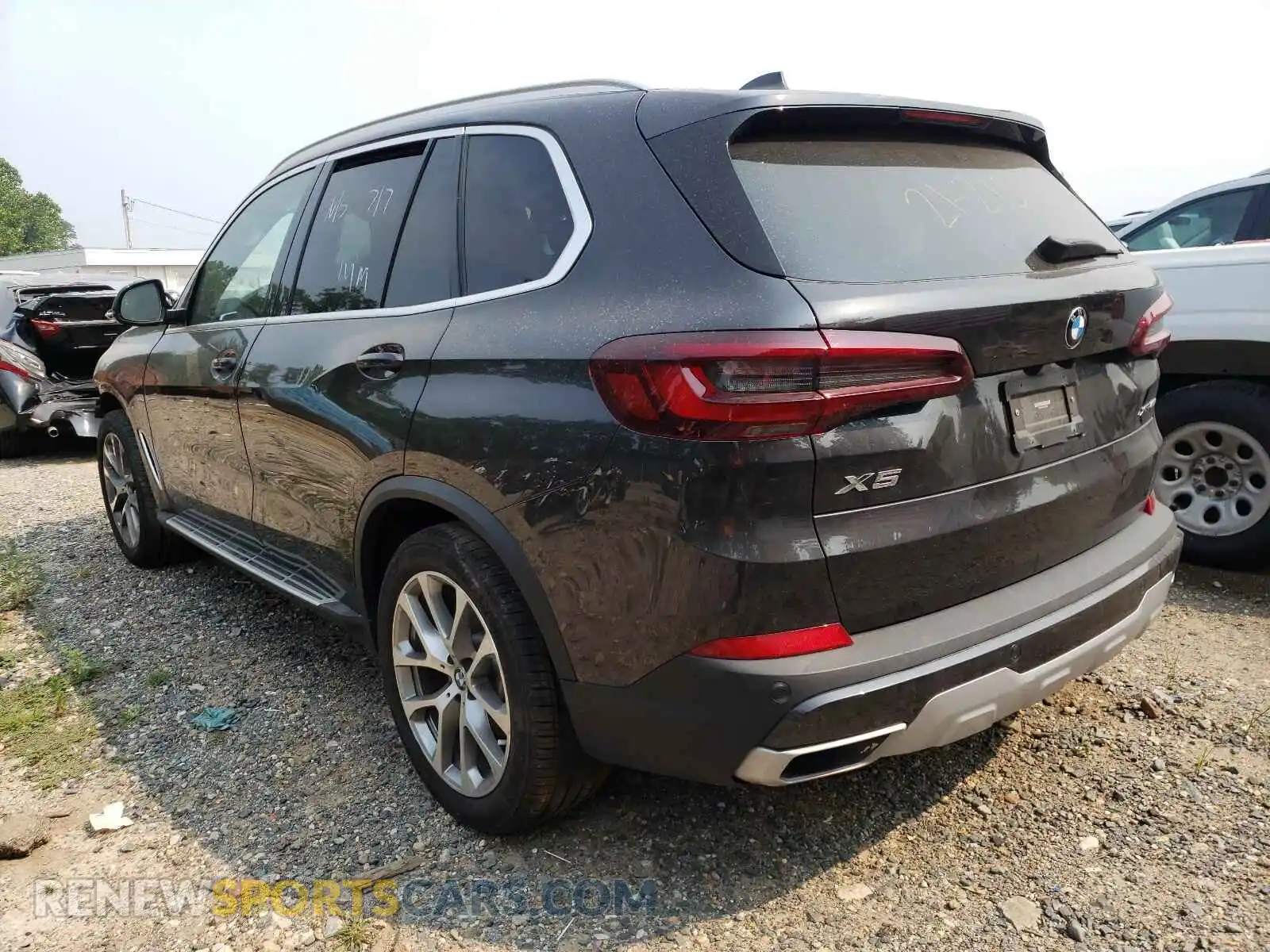 3 Photograph of a damaged car 5UXCR6C07L9C33232 BMW X5 2020