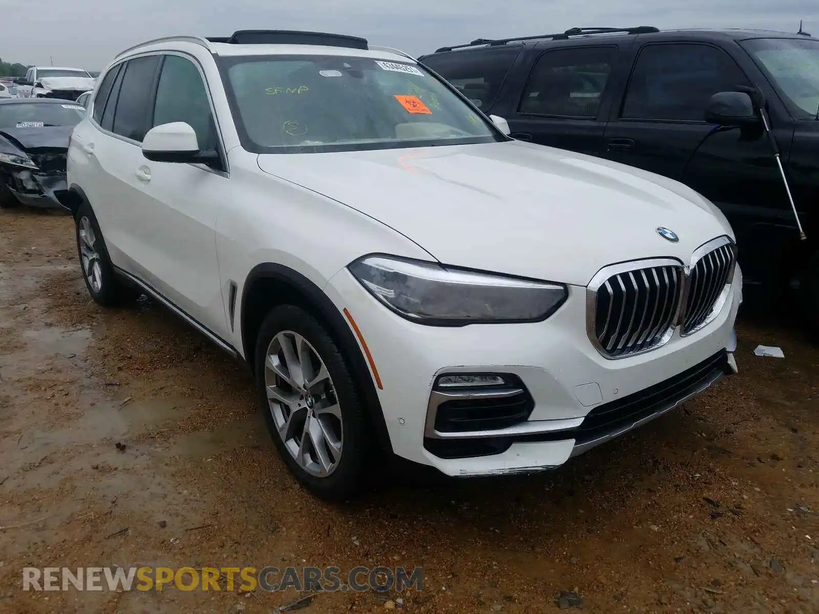 1 Photograph of a damaged car 5UXCR6C08L9B68617 BMW X5 2020