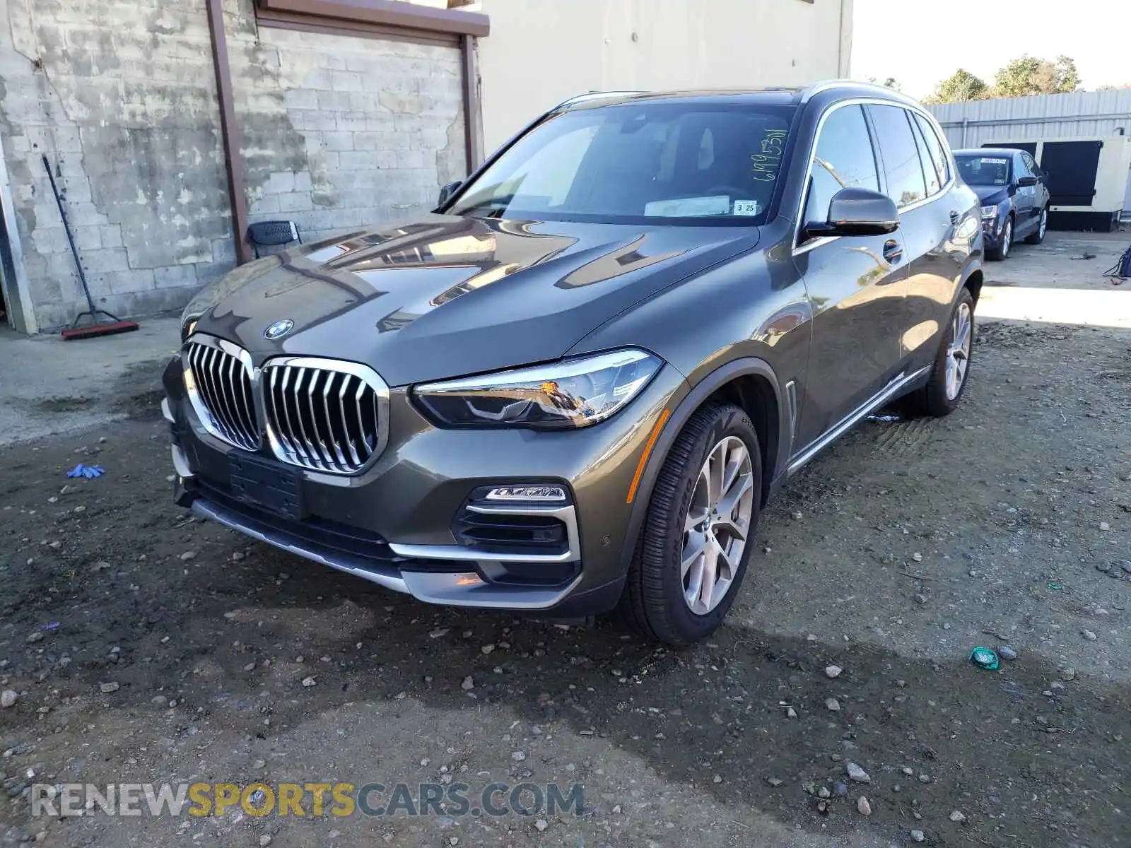 2 Photograph of a damaged car 5UXCR6C08L9B71324 BMW X5 2020