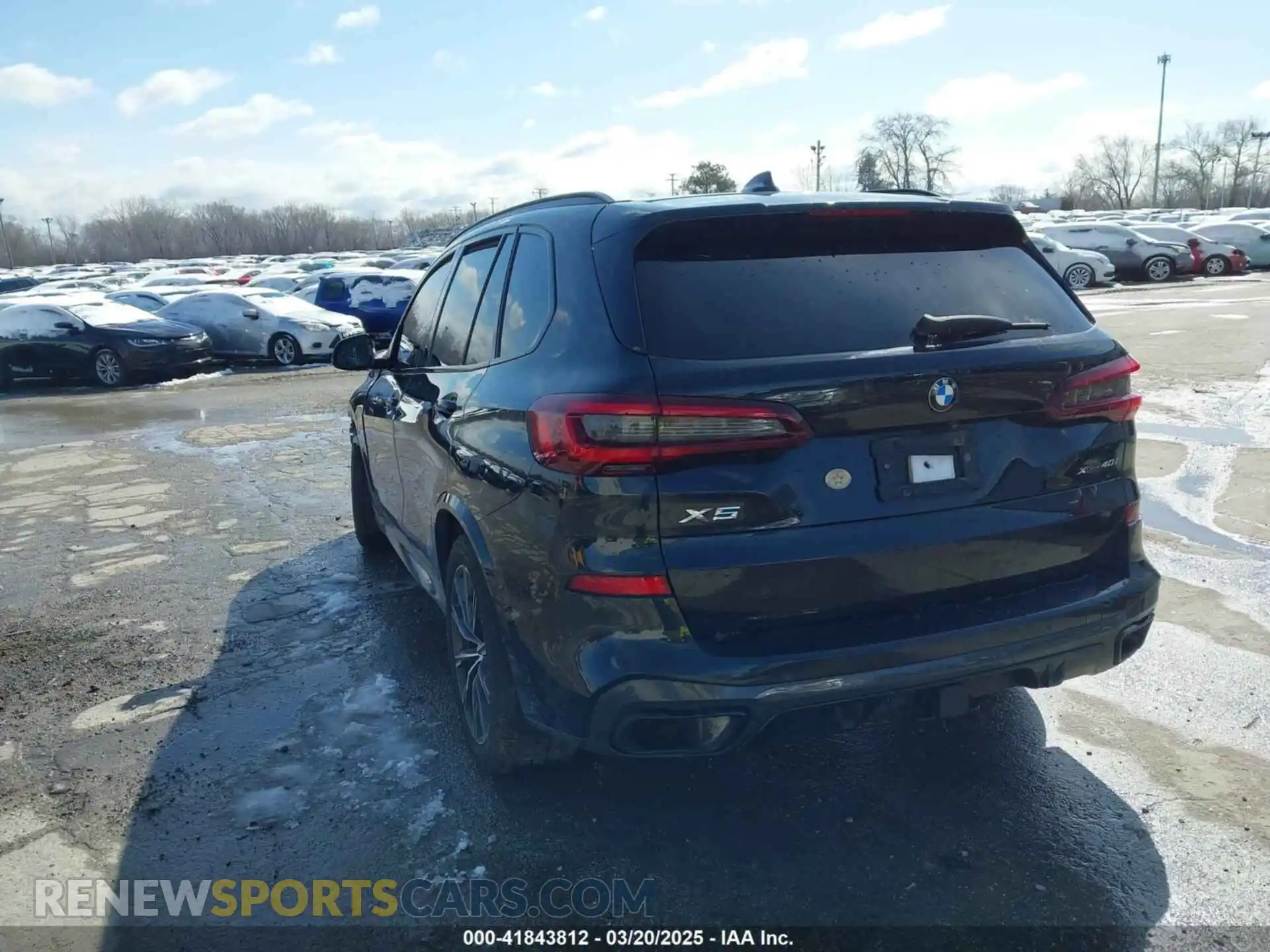 3 Photograph of a damaged car 5UXCR6C08L9C63999 BMW X5 2020