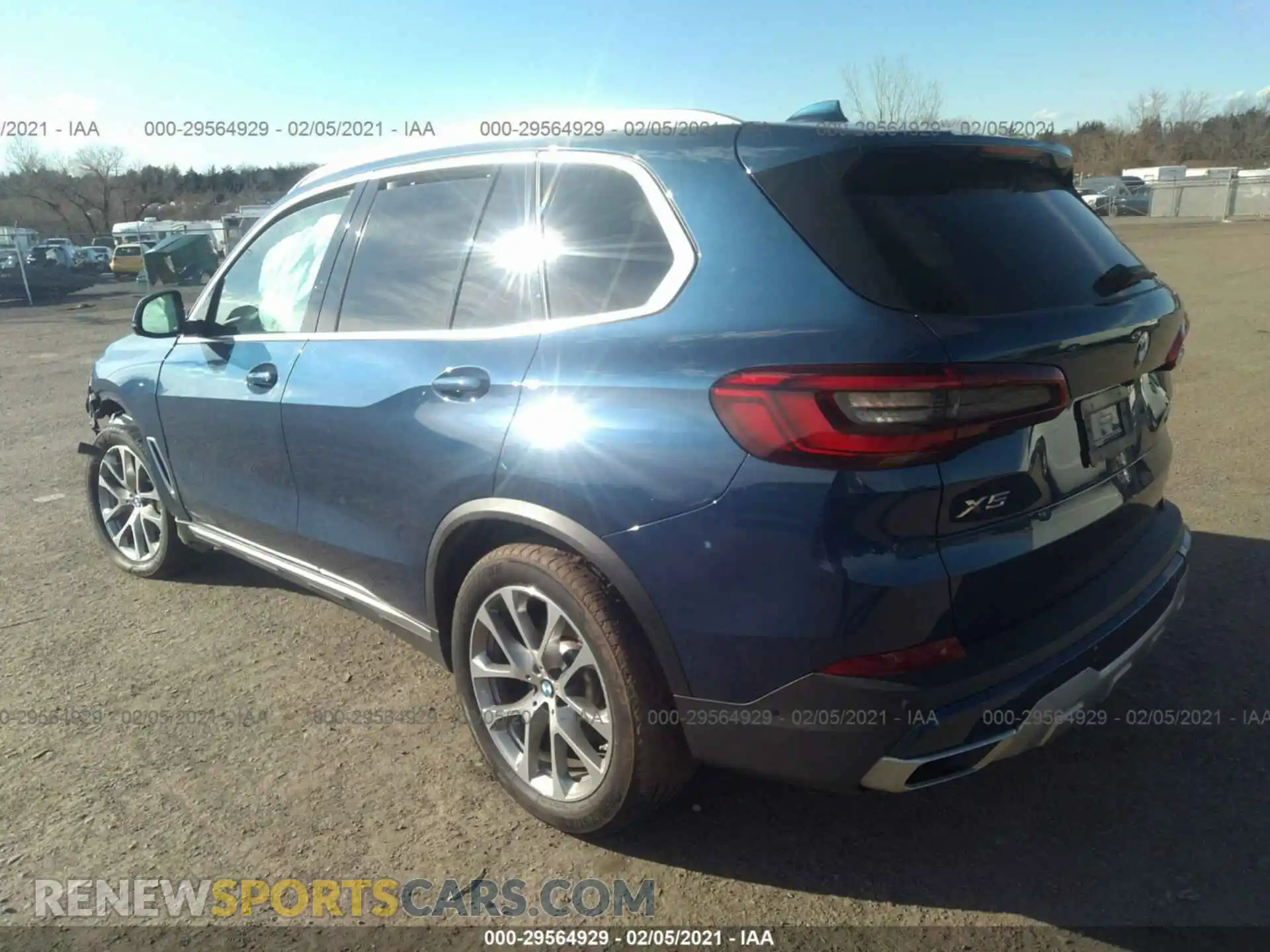 3 Photograph of a damaged car 5UXCR6C08LLL66095 BMW X5 2020