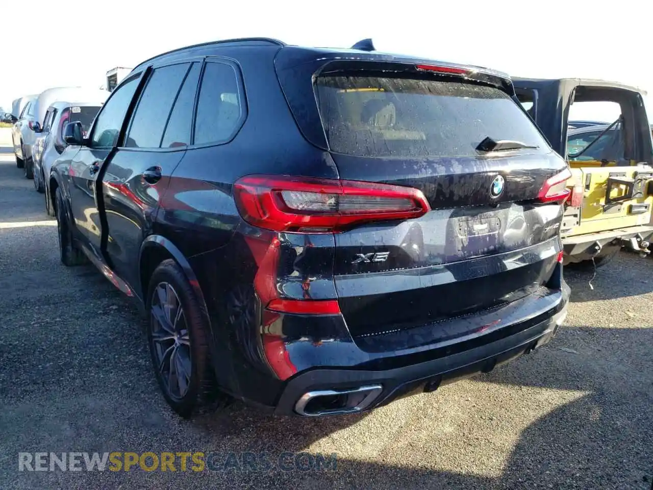 3 Photograph of a damaged car 5UXCR6C09L9B60655 BMW X5 2020
