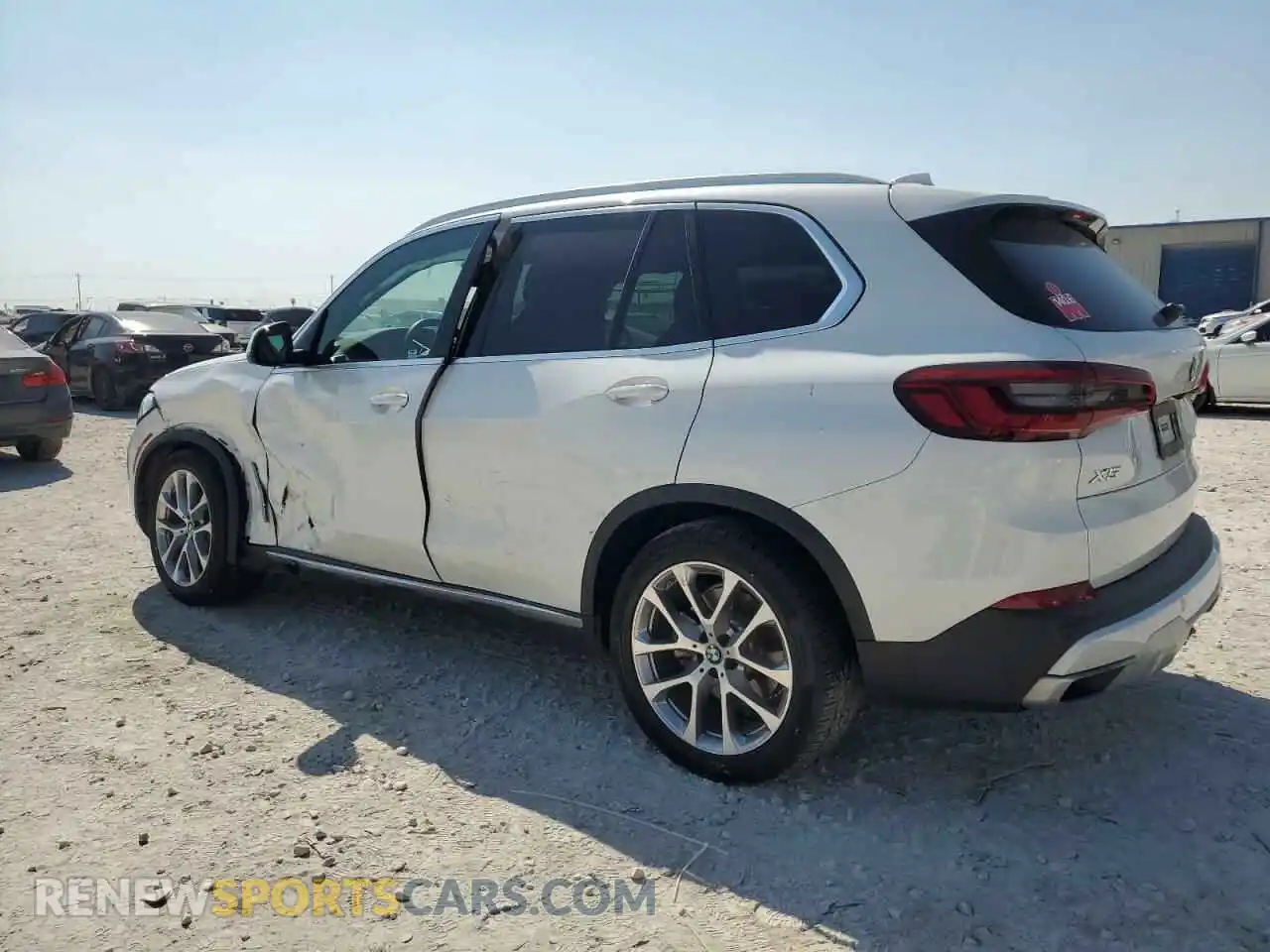 2 Photograph of a damaged car 5UXCR6C09L9B83112 BMW X5 2020