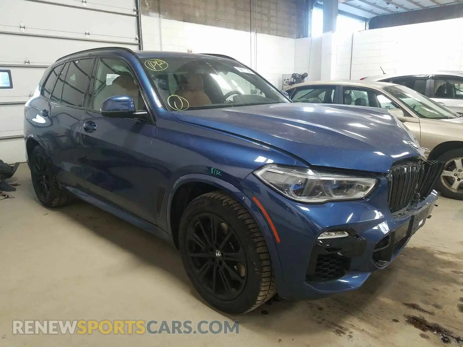 1 Photograph of a damaged car 5UXCR6C09L9C31367 BMW X5 2020