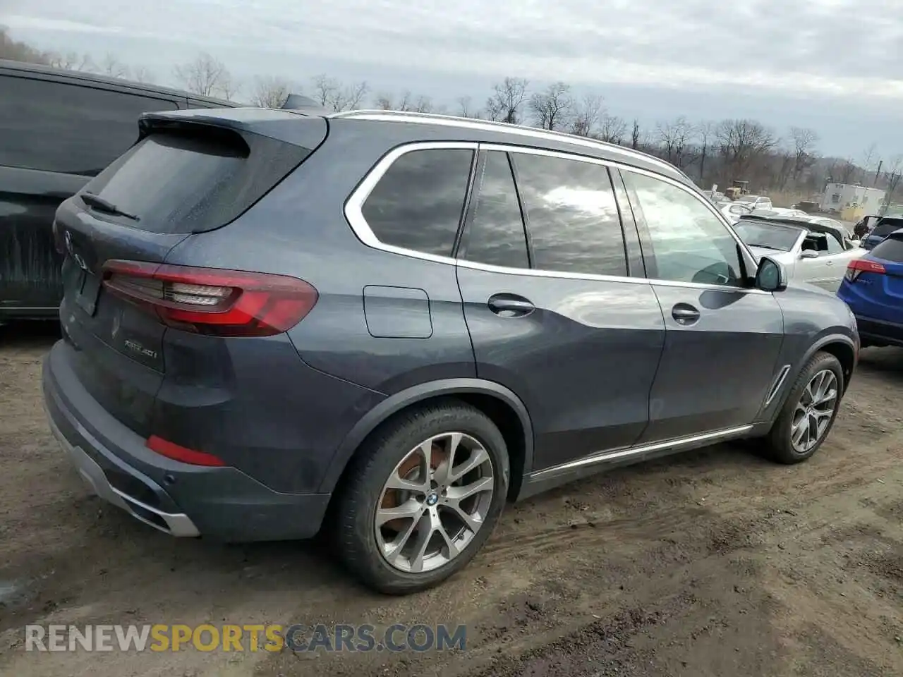 3 Photograph of a damaged car 5UXCR6C09L9D57146 BMW X5 2020