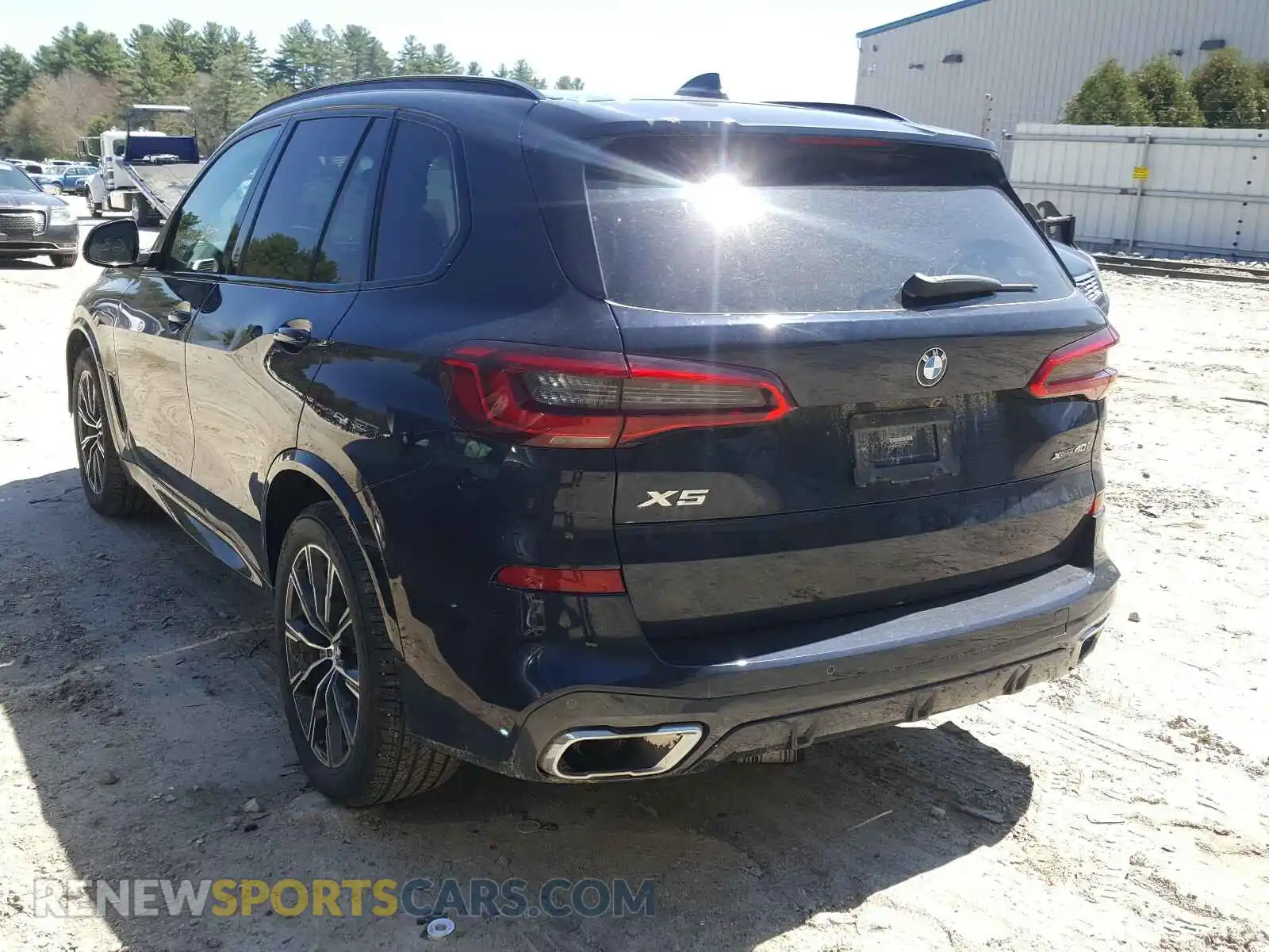 3 Photograph of a damaged car 5UXCR6C0XLLL75428 BMW X5 2020