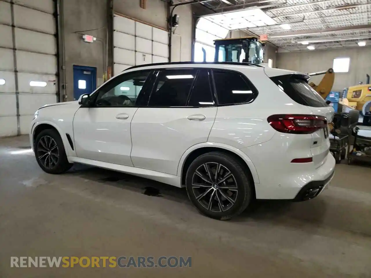 2 Photograph of a damaged car 5UXJU4C00L9C27198 BMW X5 2020