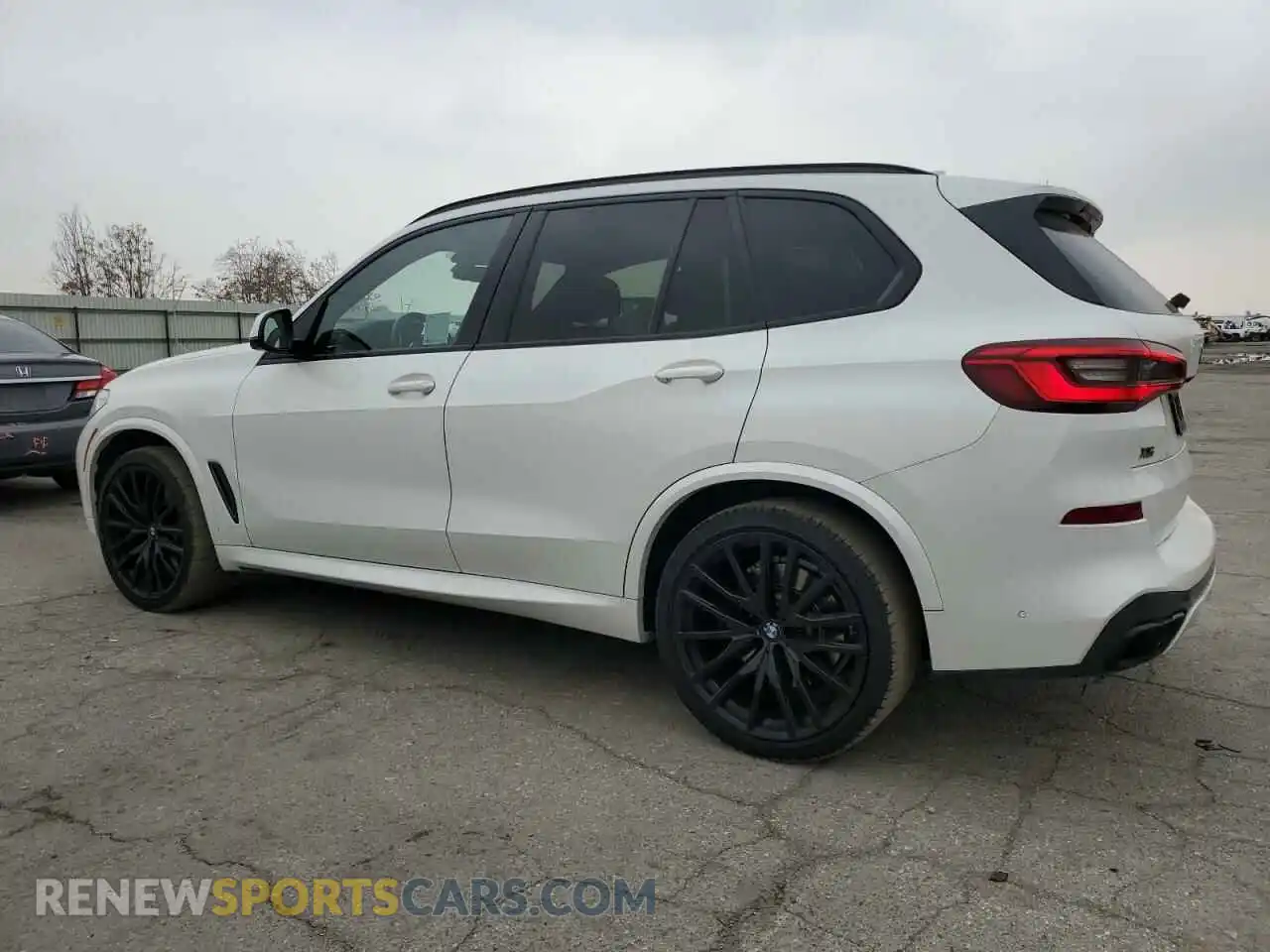 2 Photograph of a damaged car 5UXJU4C00LL228142 BMW X5 2020