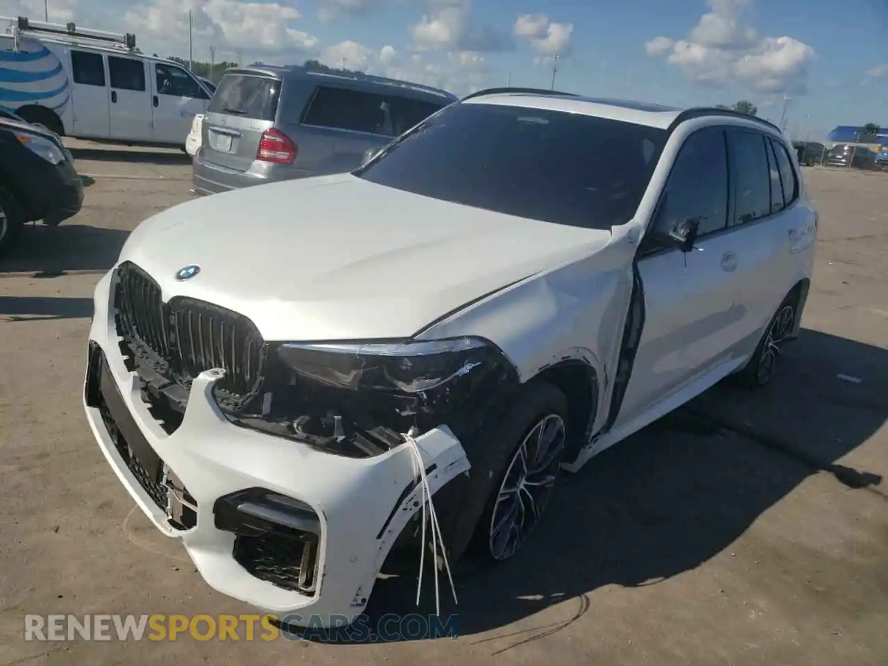 2 Photograph of a damaged car 5UXJU4C01L9C06814 BMW X5 2020