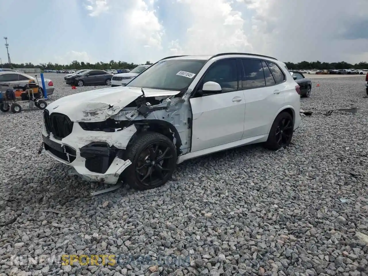 1 Photograph of a damaged car 5UXCR4C01M9G22017 BMW X5 2021