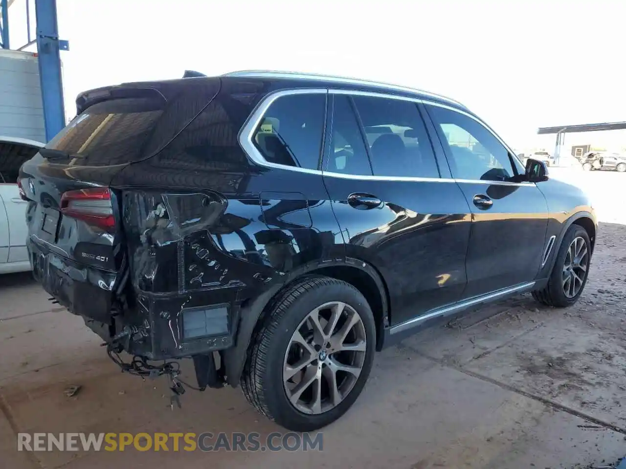 3 Photograph of a damaged car 5UXCR4C01M9G52442 BMW X5 2021